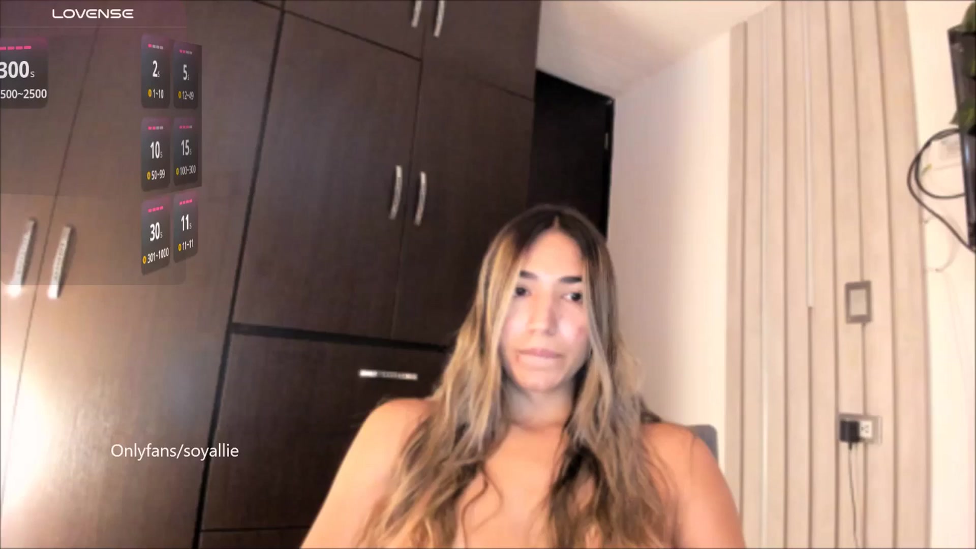 Gallery image thumbnail from Missbaby8's myfreecams stream on, 08/14/2025, 13:41 image 13 of 20