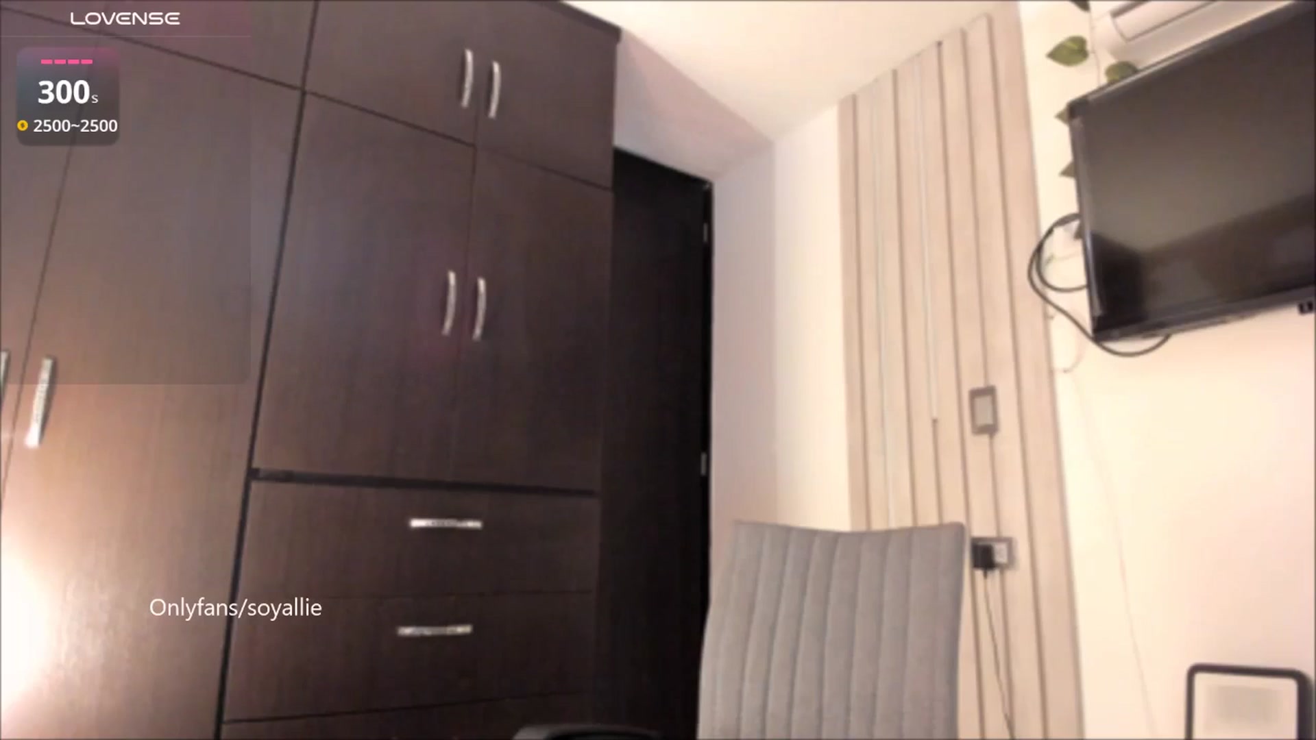 Gallery image thumbnail from Missbaby8's myfreecams stream on, 08/22/2025, 13:57 image 19 of 20