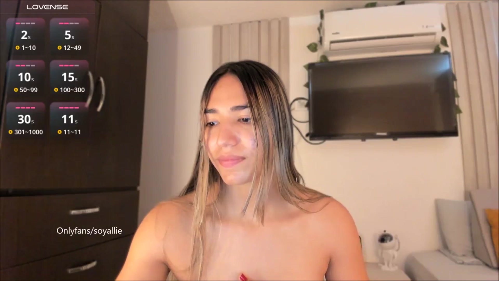 Gallery image thumbnail from Missbaby8's myfreecams stream on, 08/26/2025, 13:51 image 6 of 20