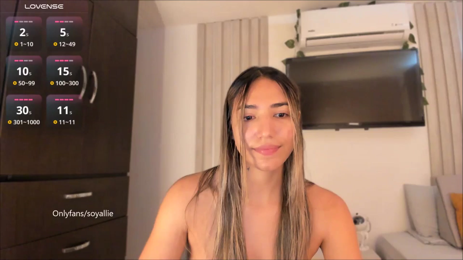 Gallery image thumbnail from Missbaby8's myfreecams stream on, 08/26/2025, 13:51 image 7 of 20