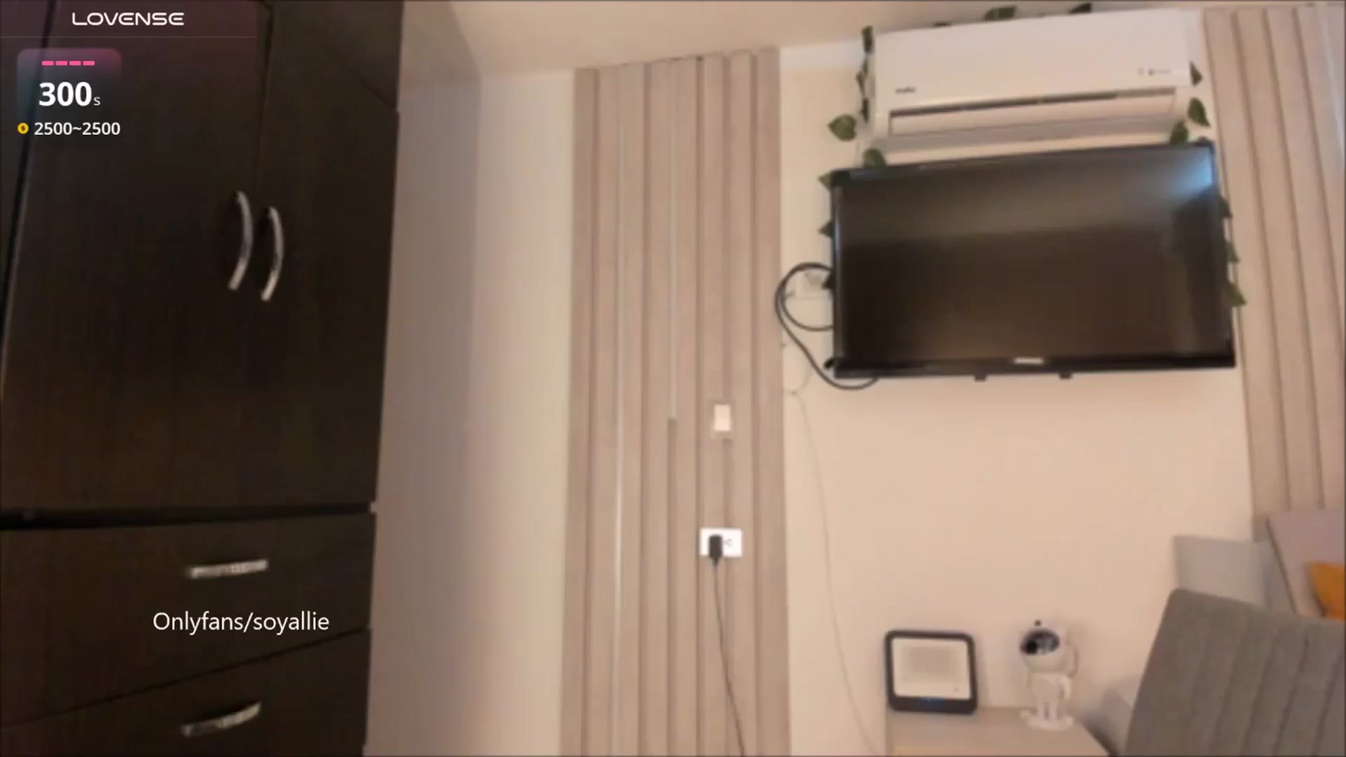 Gallery image thumbnail from Missbaby8's myfreecams stream on, 08/26/2025, 13:51 image 9 of 20