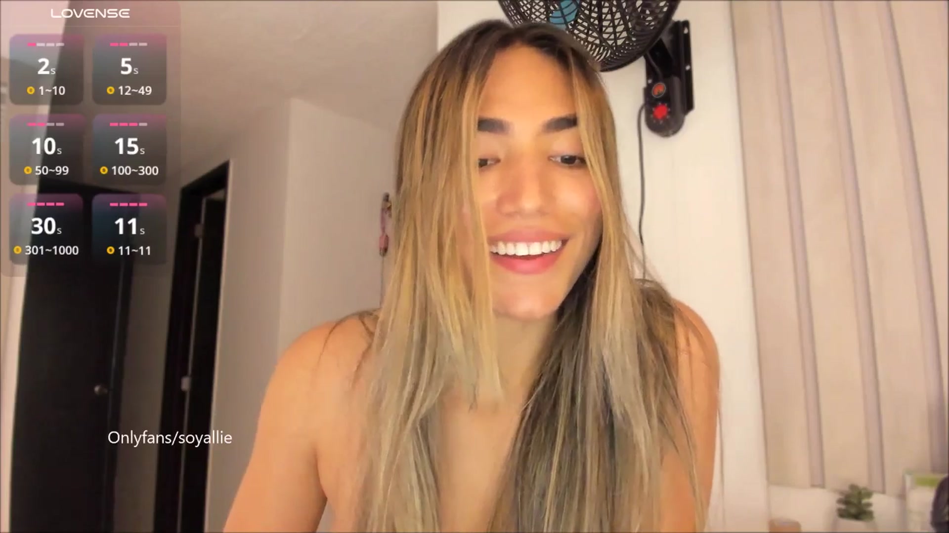 Gallery image thumbnail from Missbaby8's myfreecams stream on, 08/28/2025, 13:59 image 4 of 20