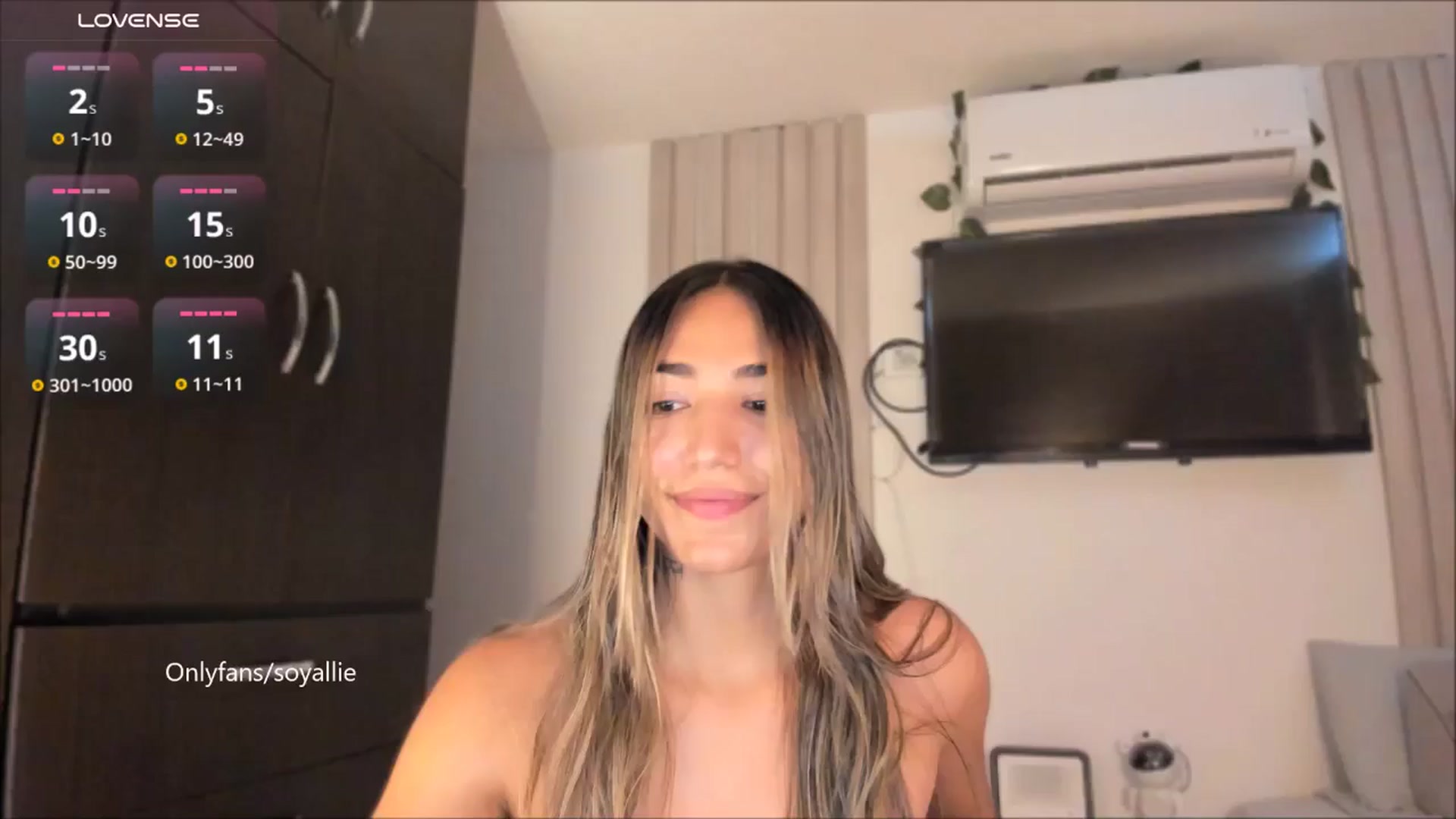 Gallery image thumbnail from Missbaby8's myfreecams stream on, 09/02/2025, 14:13 image 15 of 20
