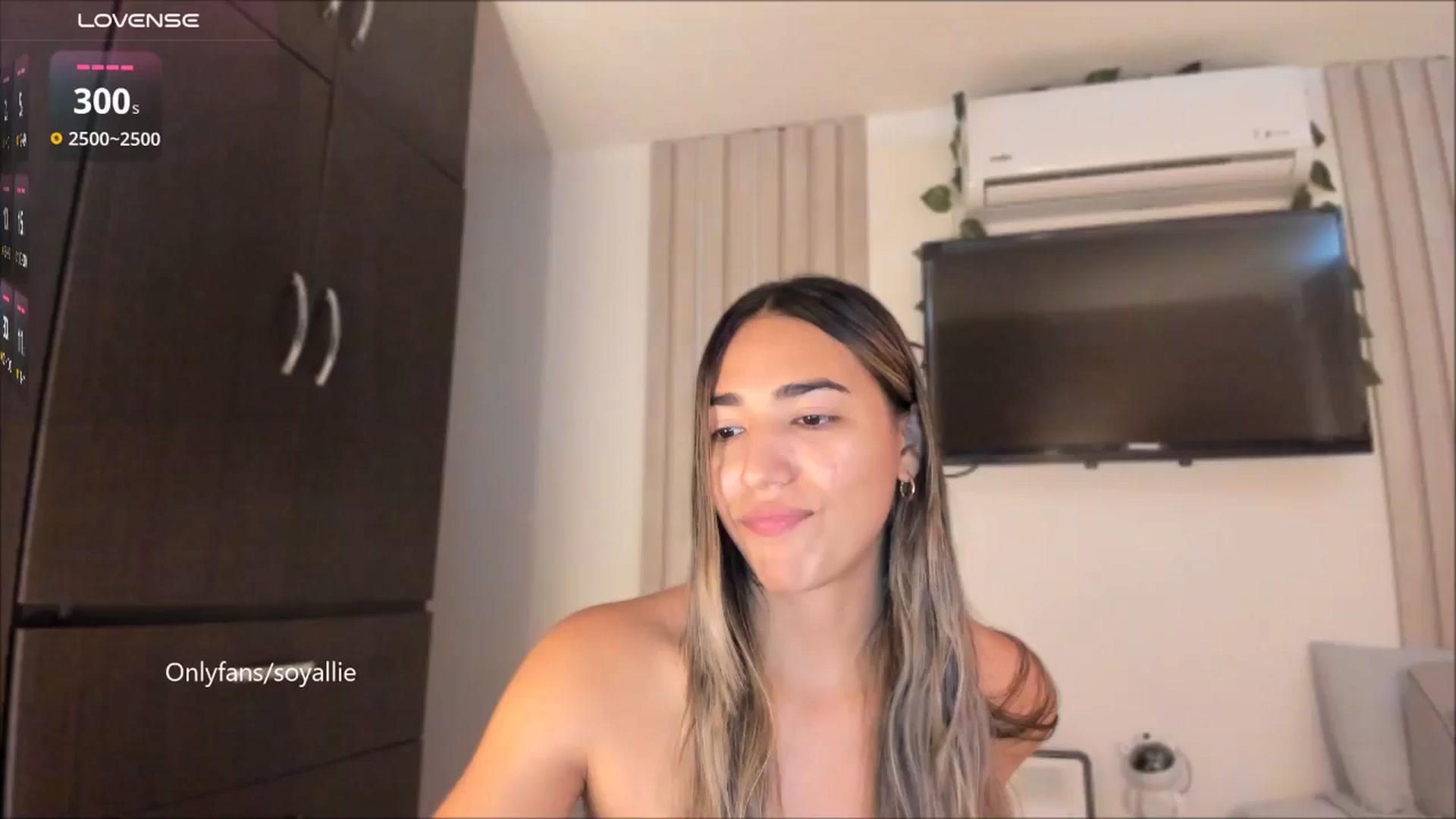 Gallery image thumbnail from Missbaby8's myfreecams stream on, 09/02/2025, 14:13 image 14 of 20