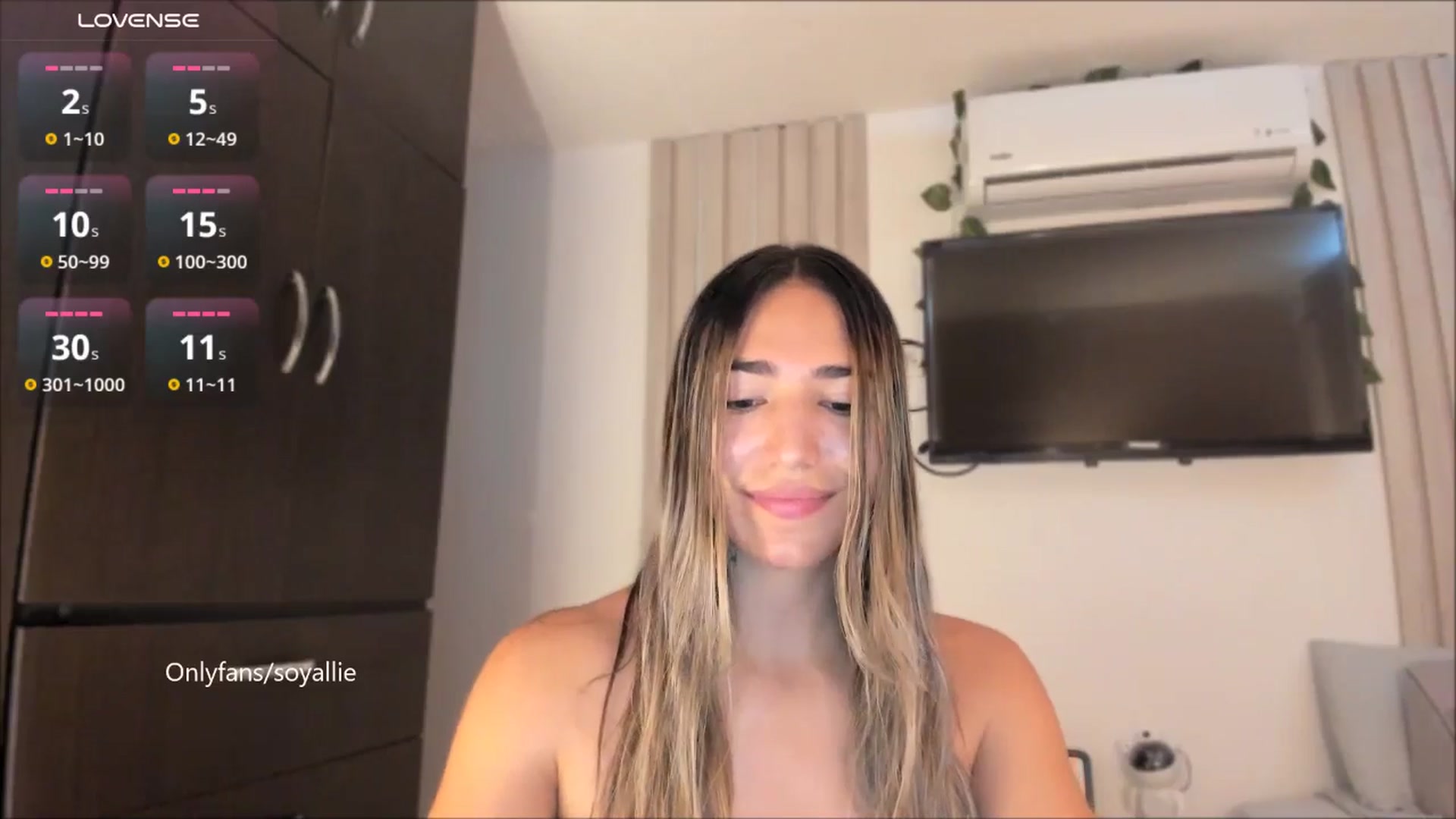 Gallery image thumbnail from Missbaby8's myfreecams stream on, 09/02/2025, 14:13 image 12 of 20