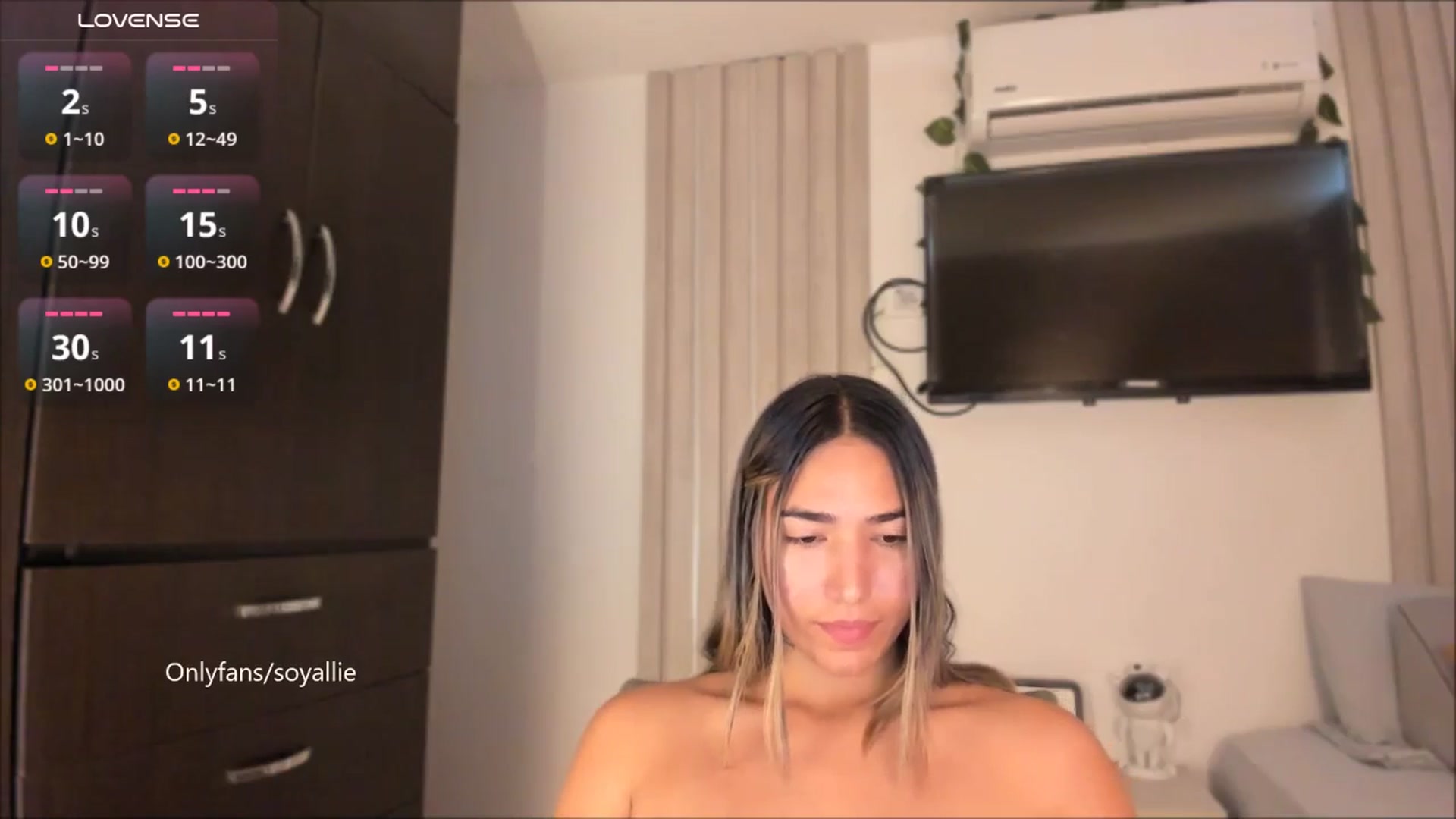 Gallery image thumbnail from Missbaby8's myfreecams stream on, 09/03/2025, 13:01 image 2 of 20