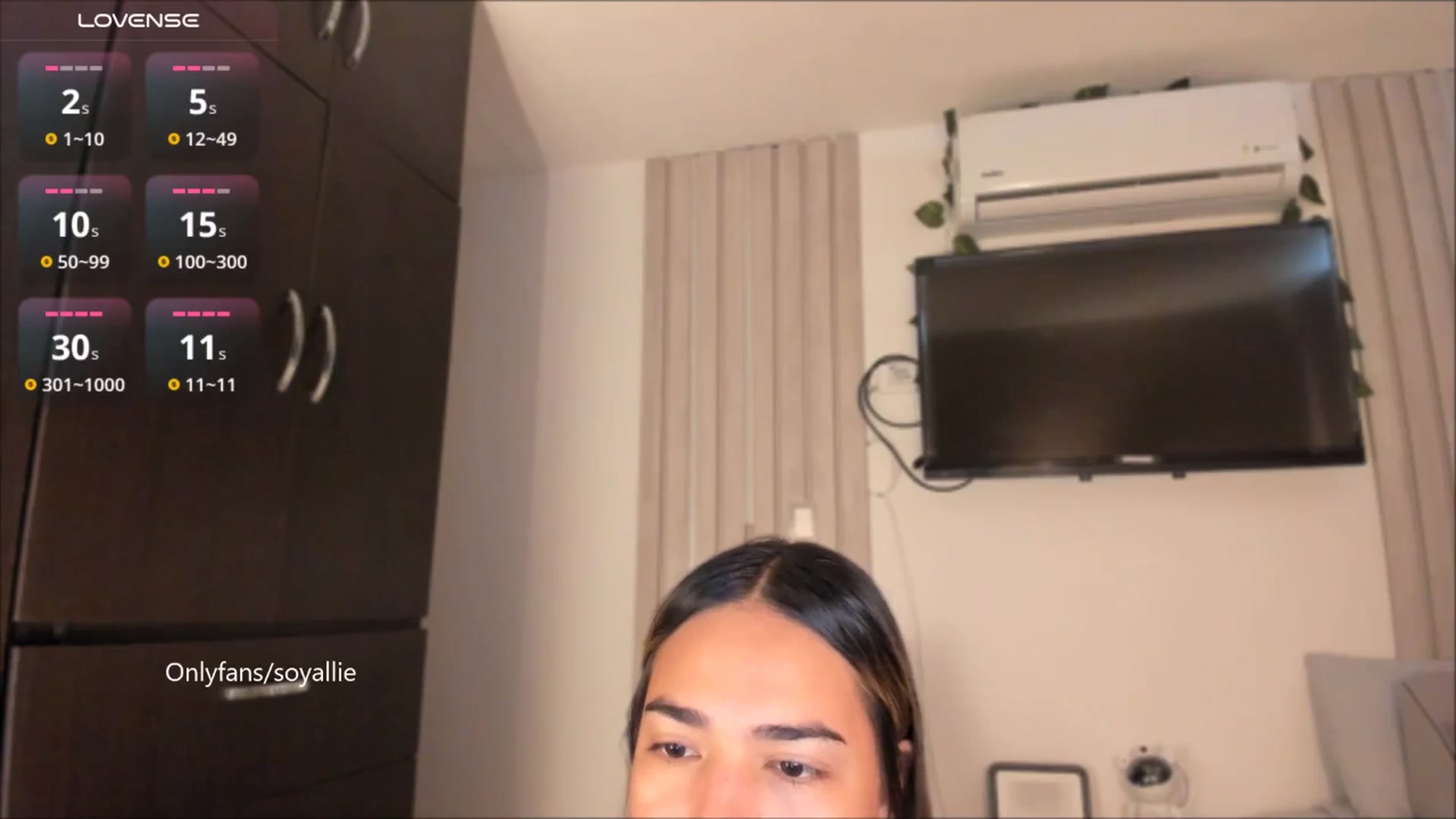 Gallery image thumbnail from Missbaby8's myfreecams stream on, 09/03/2025, 13:01 image 4 of 20