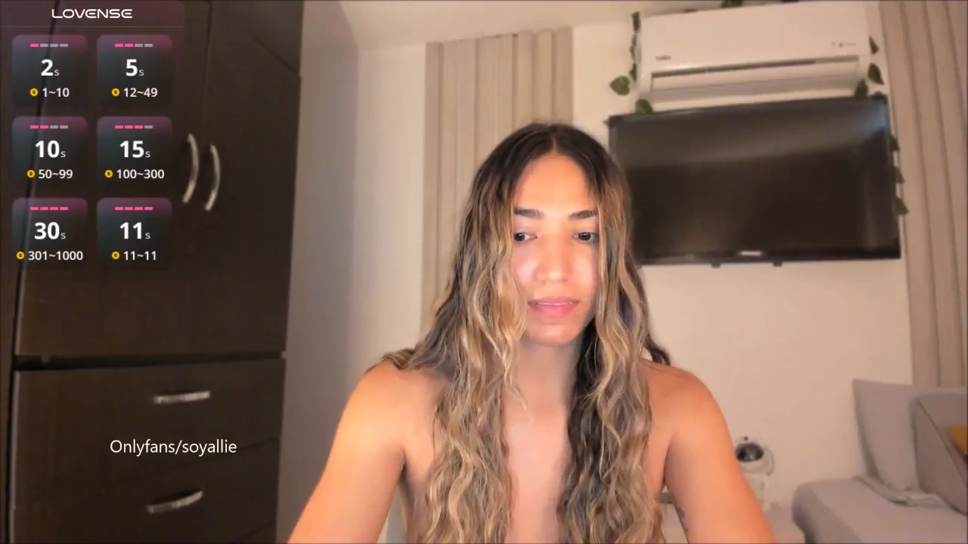 Gallery image thumbnail from Missbaby8's myfreecams stream on, 09/04/2025, 12:23 image 4 of 20