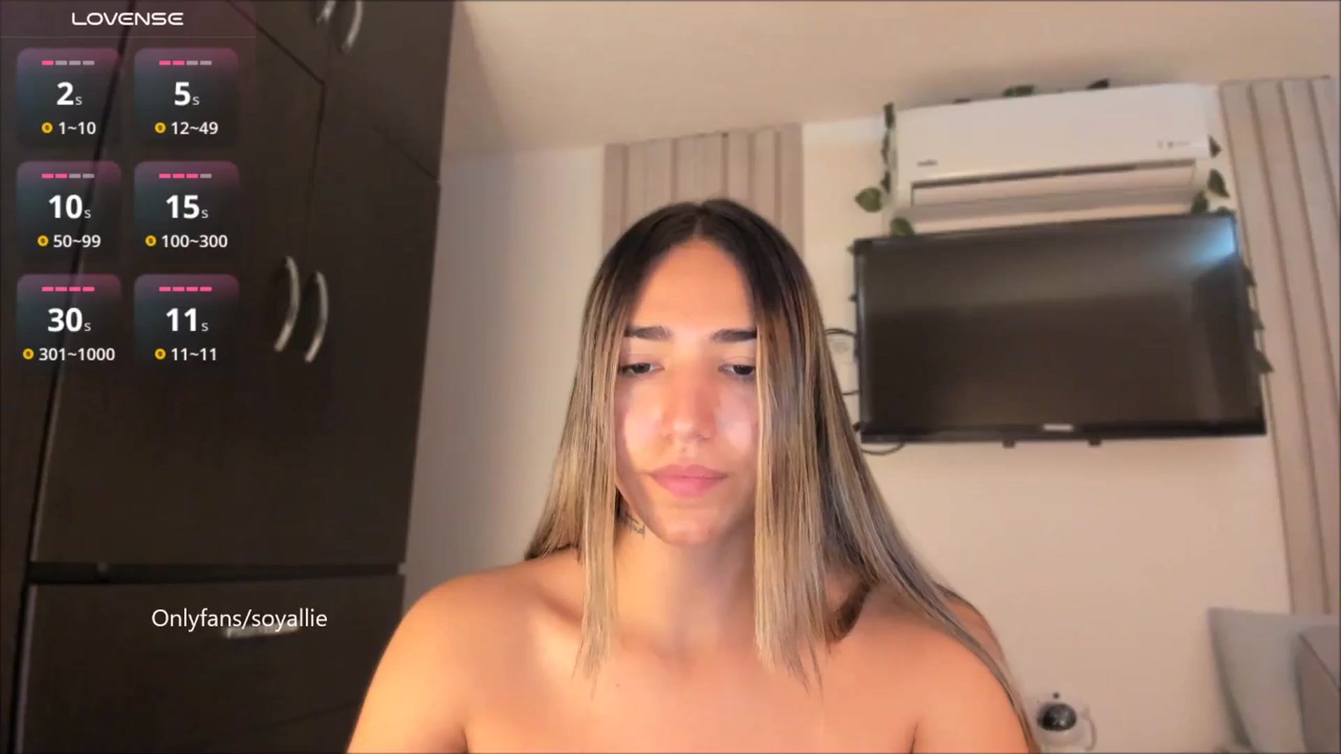 Gallery image thumbnail from Missbaby8's myfreecams stream on, 09/09/2025, 13:59 image 16 of 20