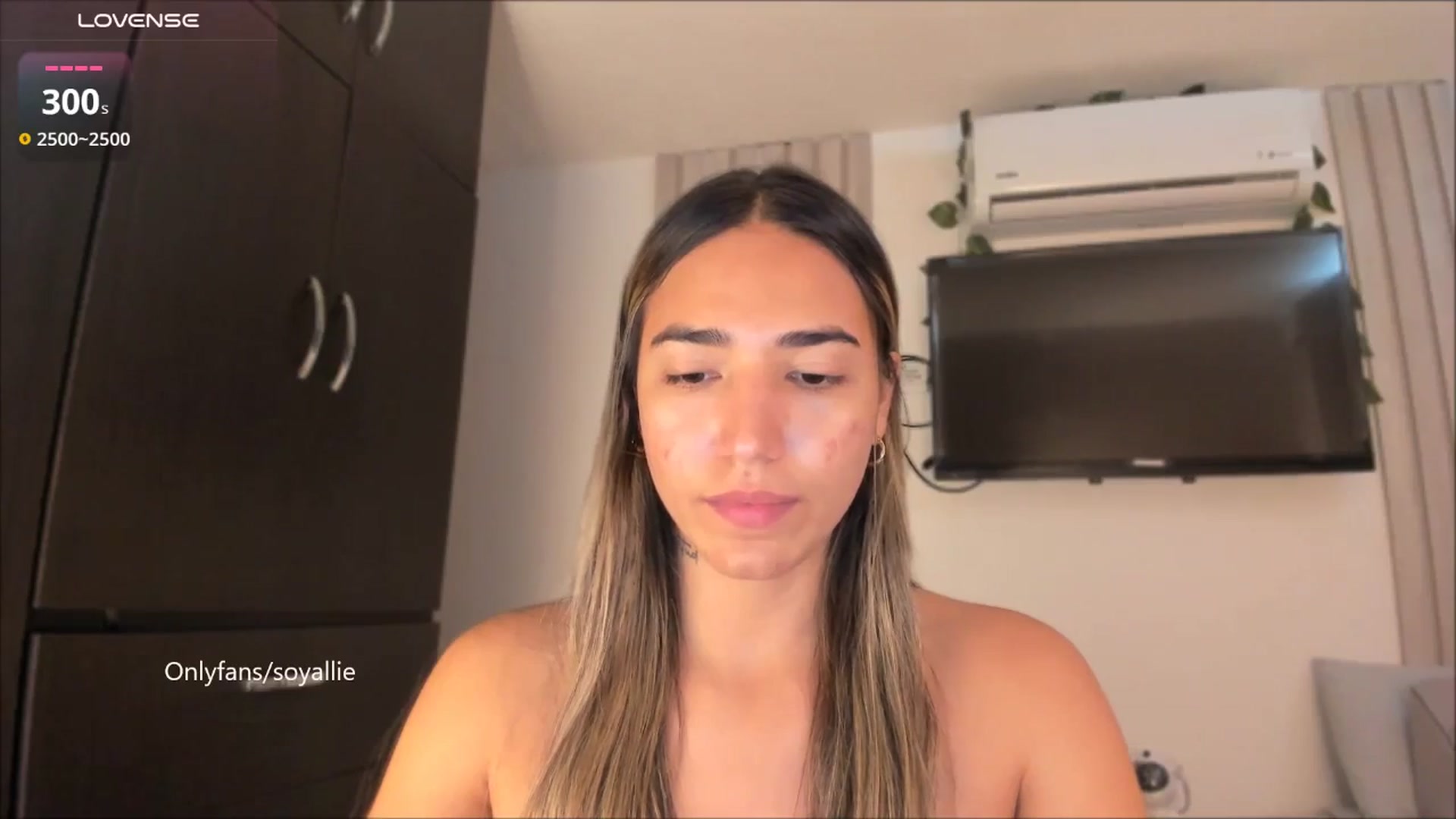 Gallery image thumbnail from Missbaby8's myfreecams stream on, 09/09/2025, 13:59 image 14 of 20