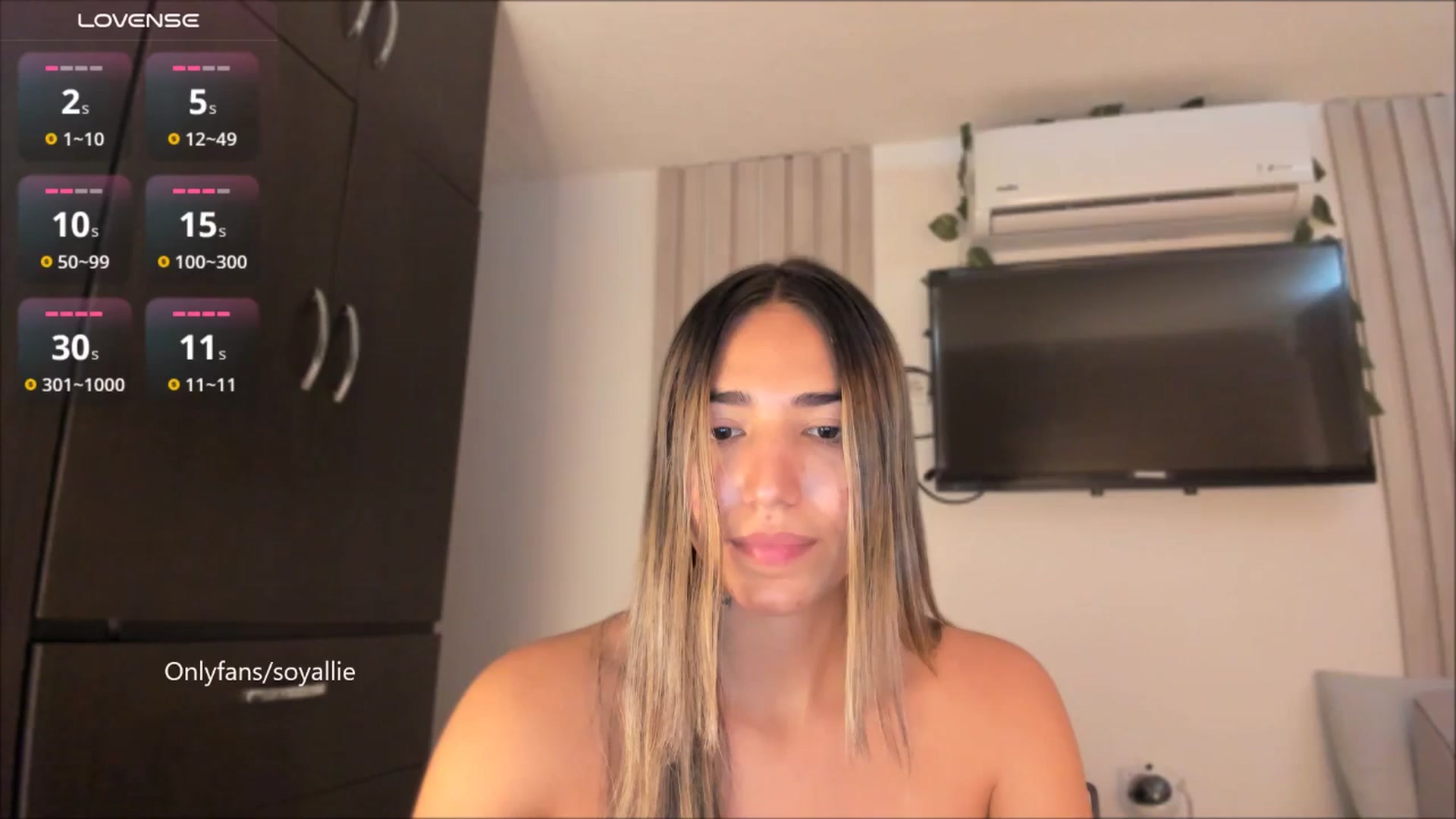 Gallery image thumbnail from Missbaby8's myfreecams stream on, 09/09/2025, 13:59 image 15 of 20