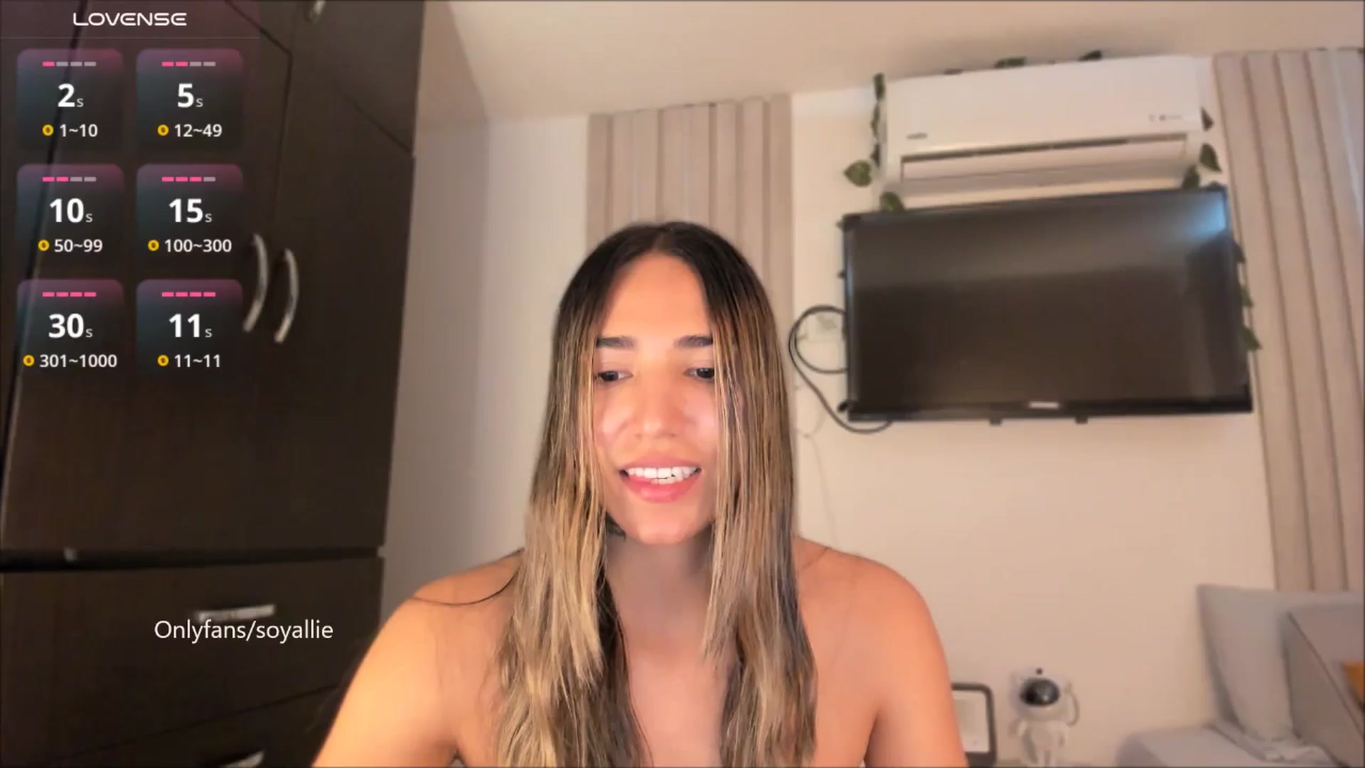 Gallery image thumbnail from Missbaby8's myfreecams stream on, 09/10/2025, 13:03 image 17 of 20
