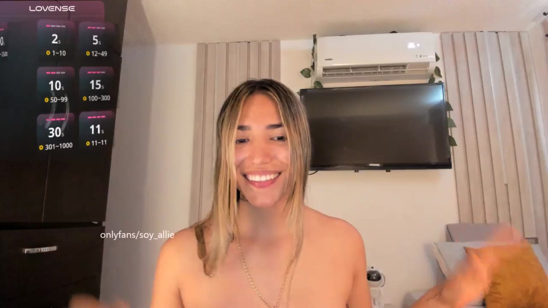 Gallery image thumbnail from Missbaby8's myfreecams stream on, 10/22/2025, 12:51 image 20 of 20