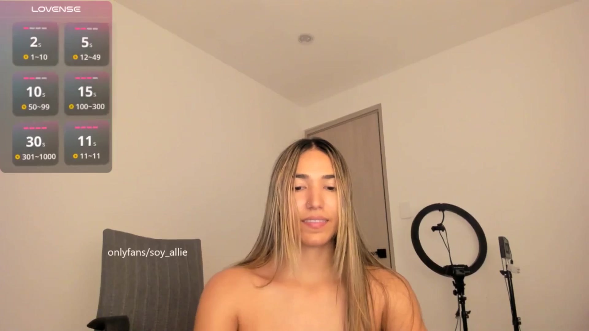Gallery image thumbnail from Missbaby8's myfreecams stream on, 11/13/2025, 14:02 image 20 of 20