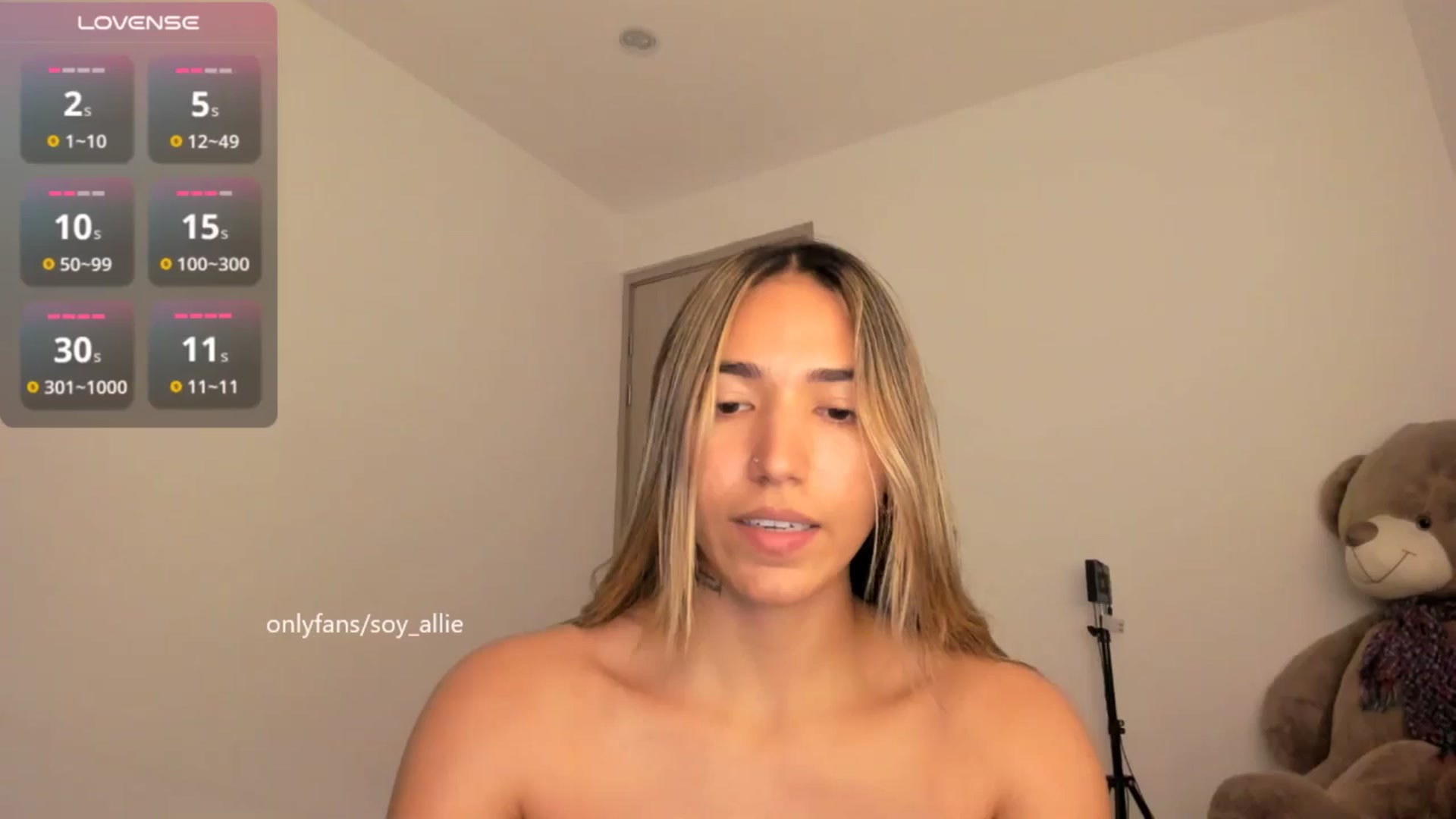 Gallery image thumbnail from Missbaby8's myfreecams stream on, 11/17/2025, 16:02 image 4 of 20