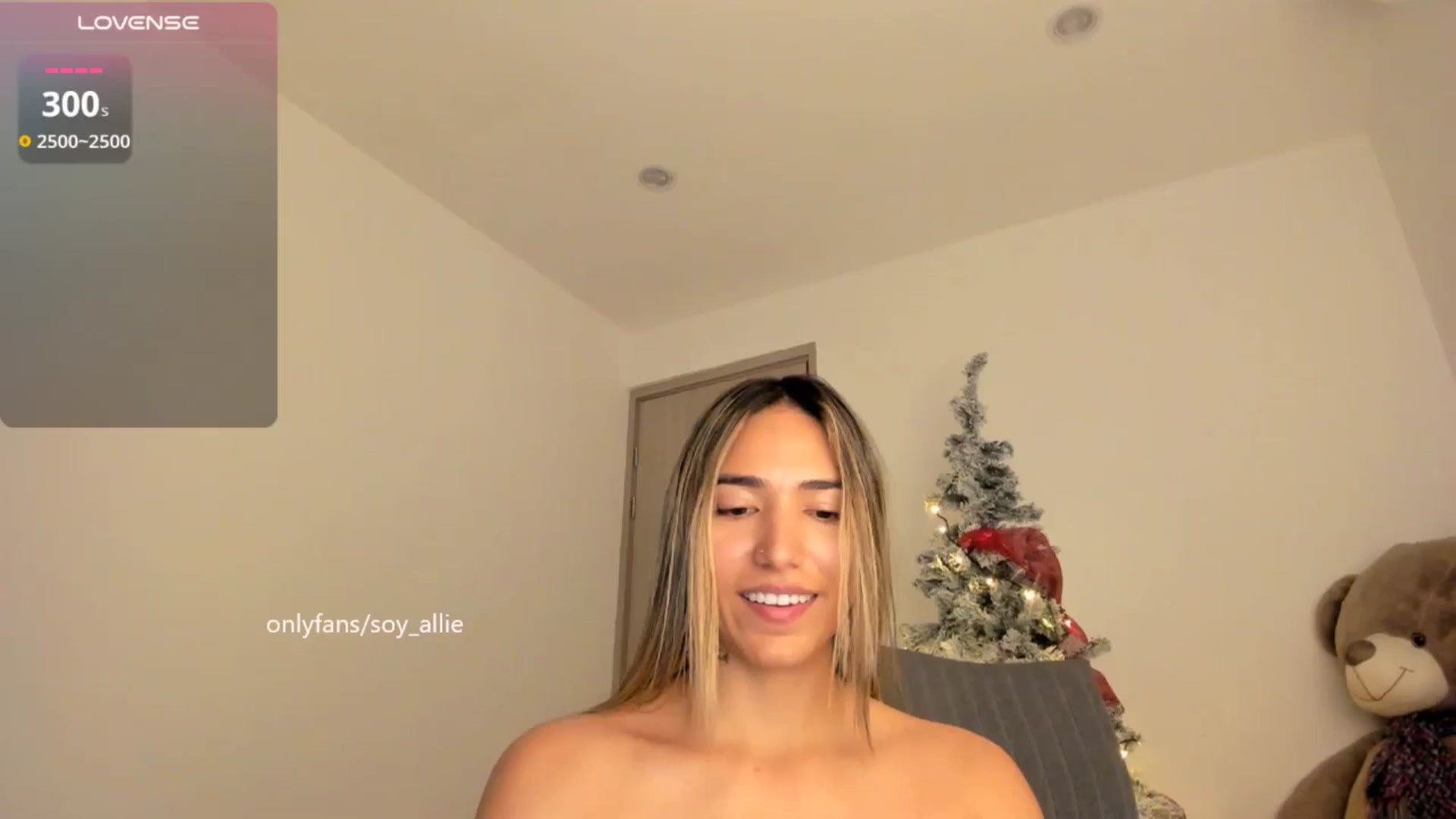 Gallery image thumbnail from Missbaby8's myfreecams stream on, 12/11/2025, 13:55 image 13 of 20