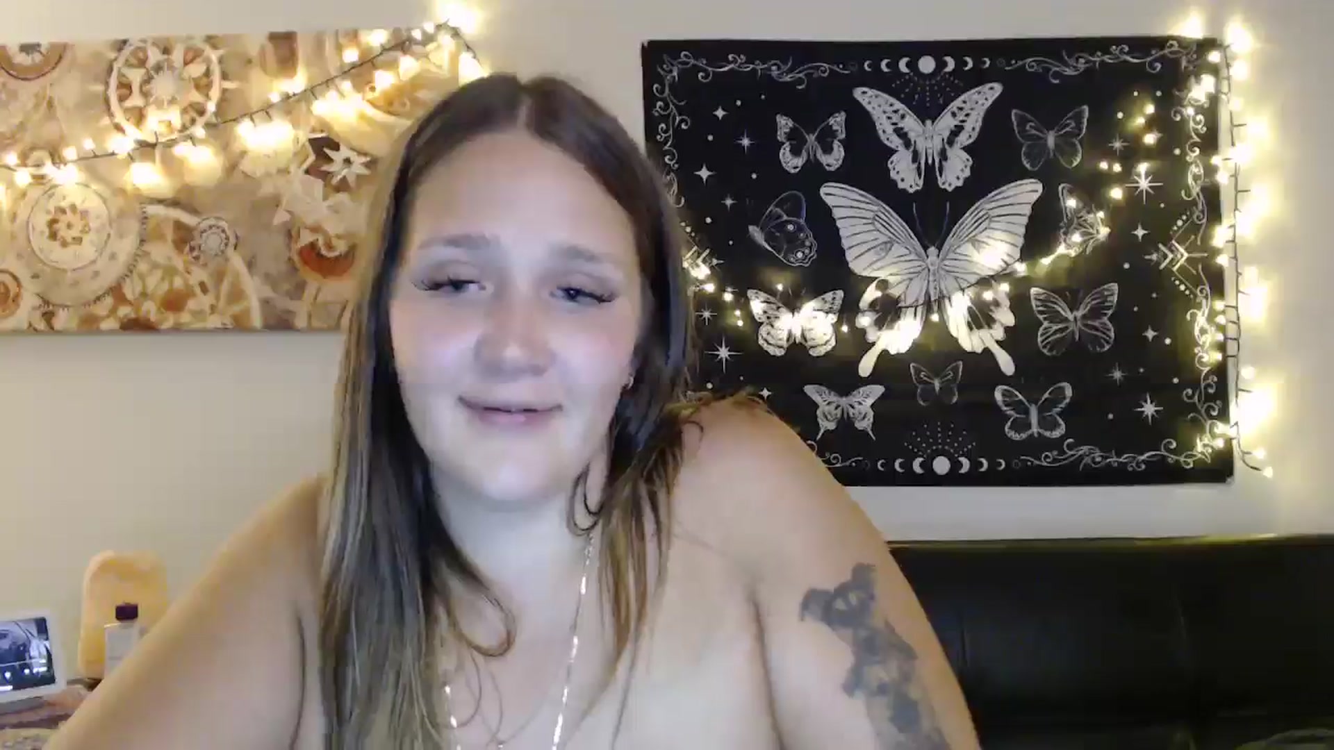 Gallery image thumbnail from Missbaddieeb's myfreecams stream on, 08/22/2024, 10:02 image 8 of 20