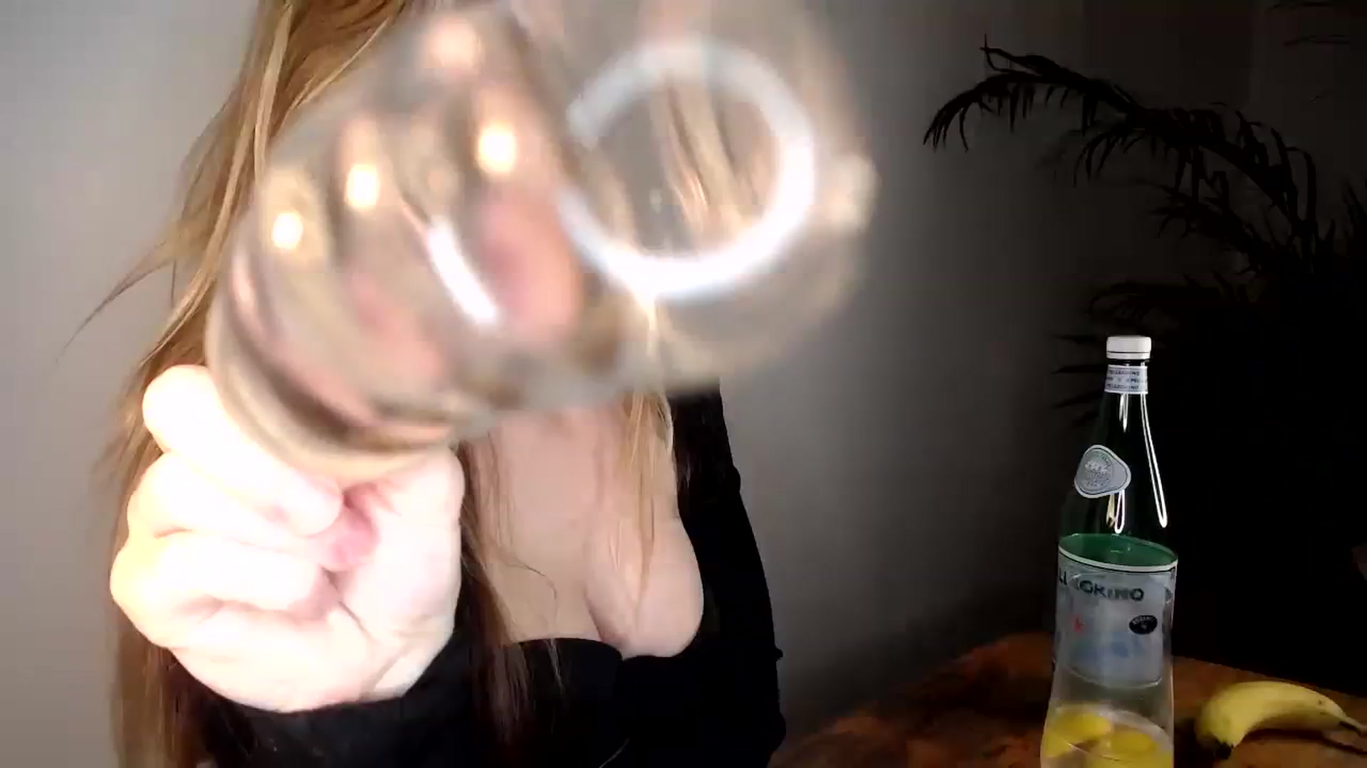 Gallery image thumbnail from Misschloe2's myfreecams stream on, 09/04/2023, 19:50 image 14 of 20