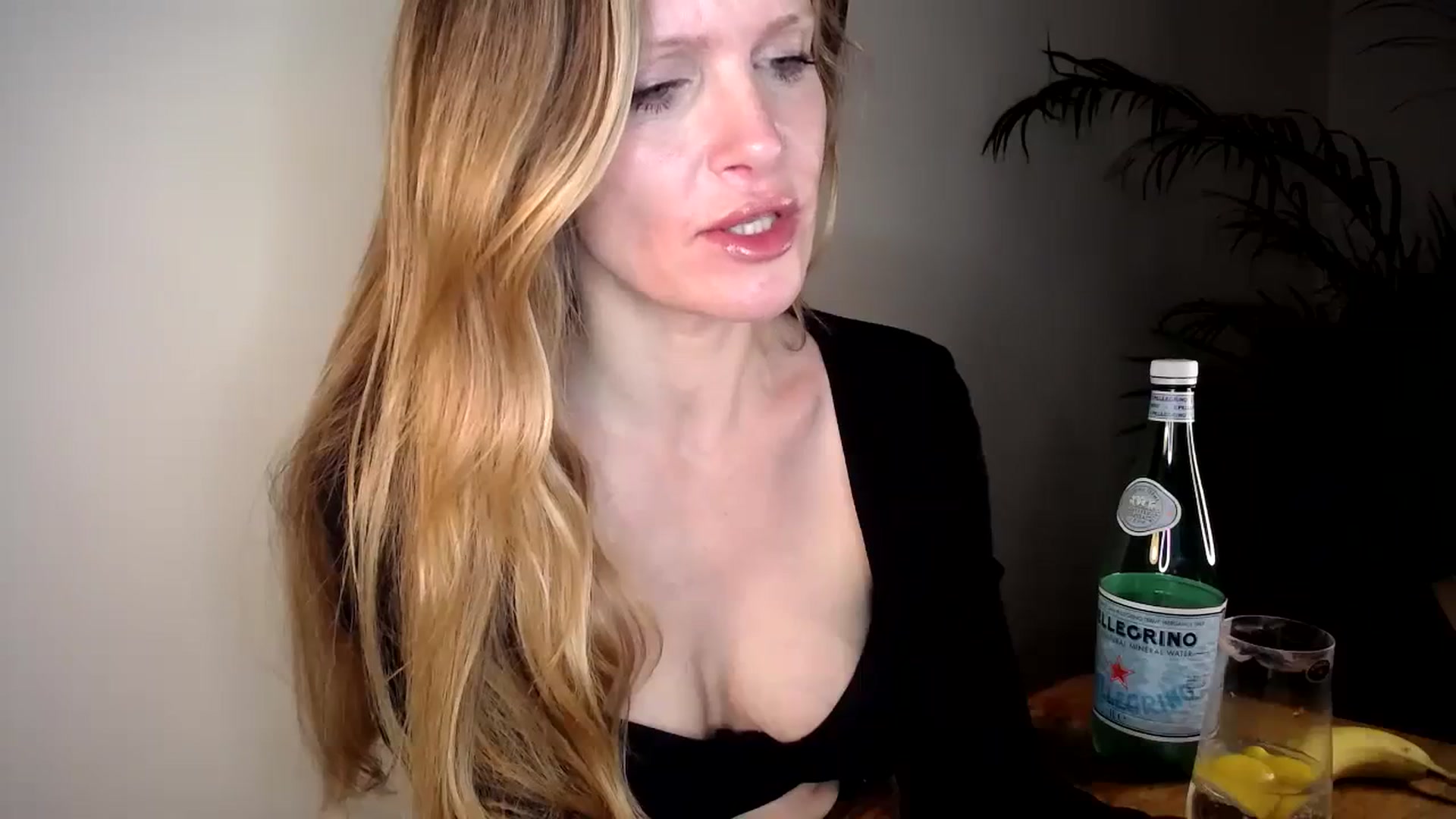 Gallery image thumbnail from Misschloe2's myfreecams stream on, 09/04/2023, 19:50 image 18 of 20