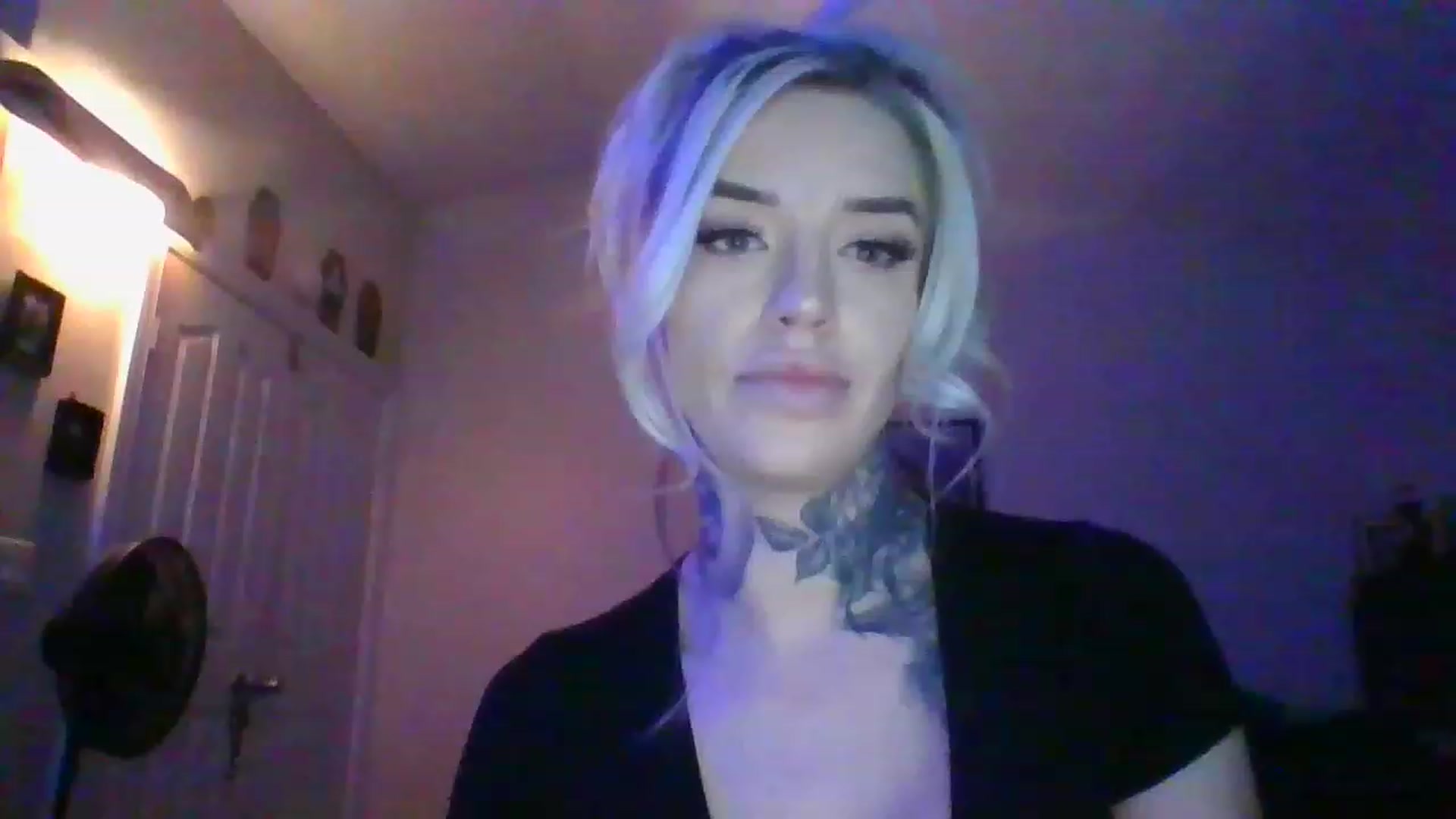 Gallery image thumbnail from Missgracexoco's myfreecams stream on, 12/06/2022, 24:25 image 20 of 20