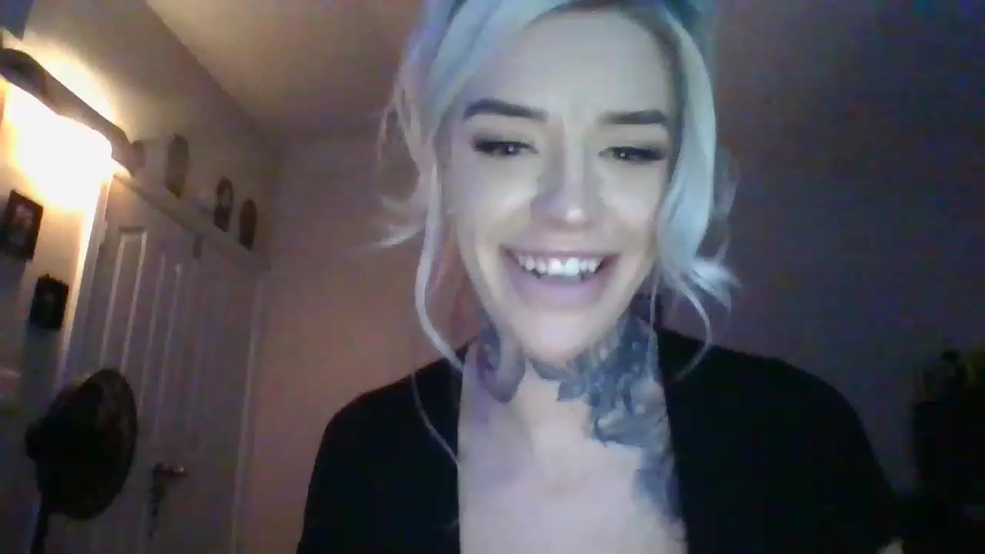 Gallery image thumbnail from Missgracexoco's myfreecams stream on, 12/06/2022, 24:25 image 13 of 20