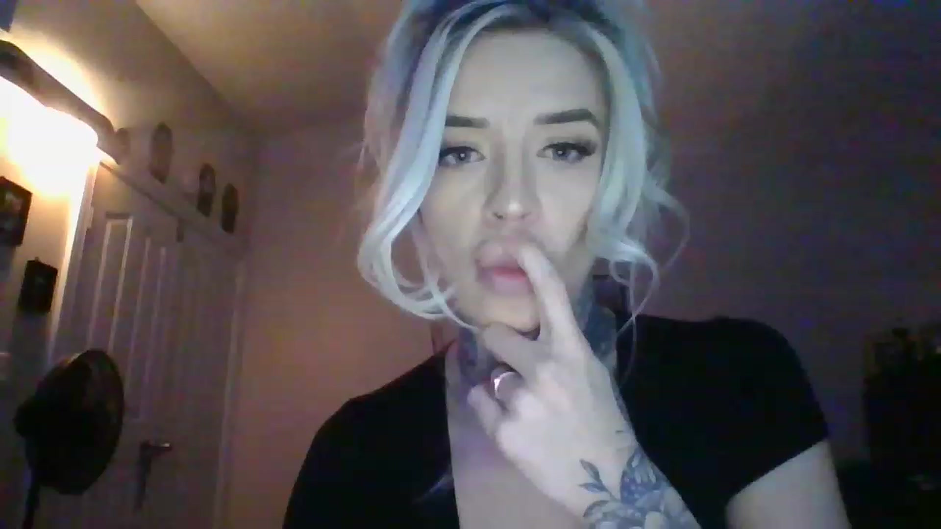 Gallery image thumbnail from Missgracexoco's myfreecams stream on, 12/06/2022, 24:25 image 19 of 20