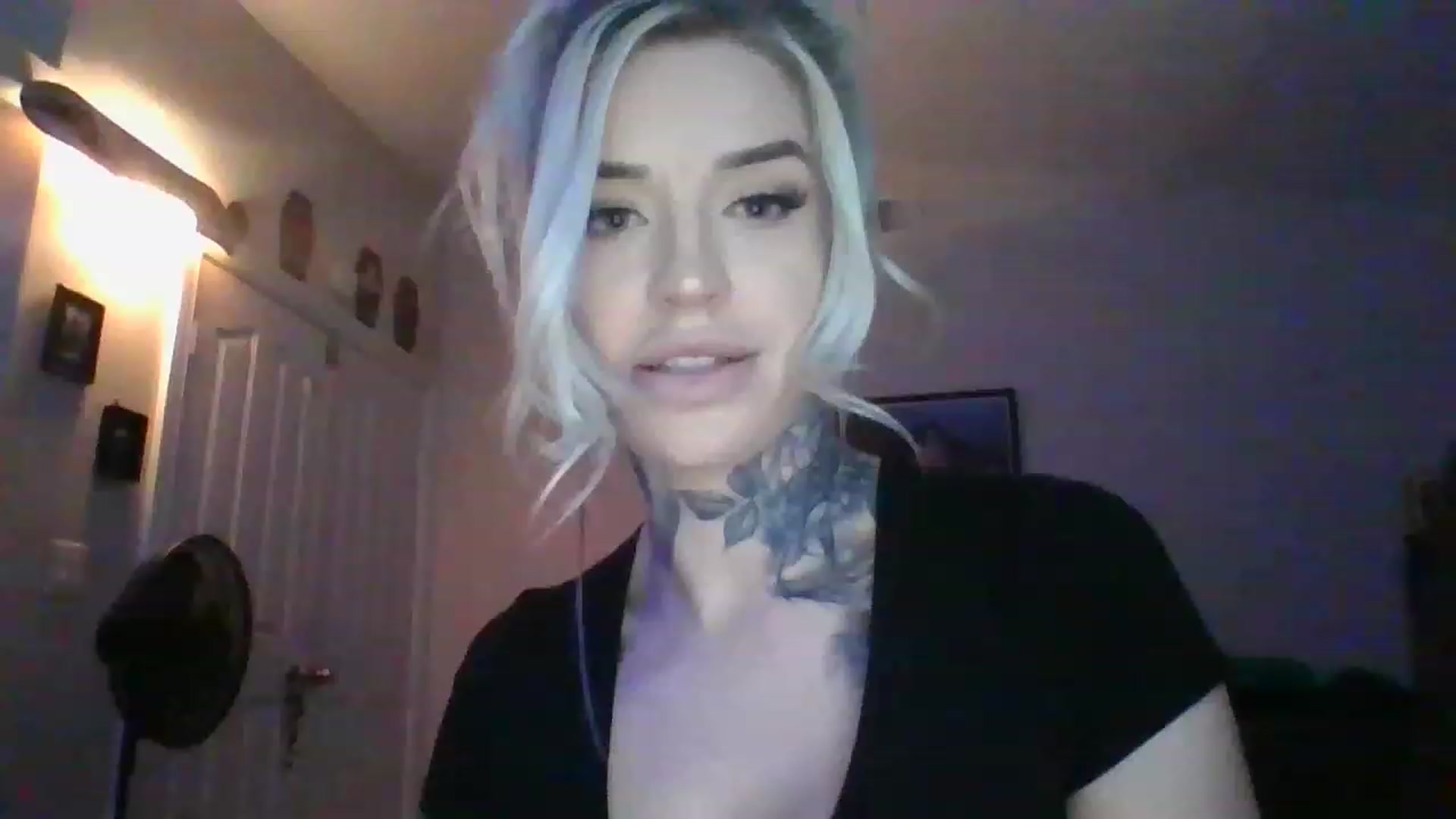 Gallery image thumbnail from Missgracexoco's myfreecams stream on, 12/06/2022, 24:25 image 2 of 20