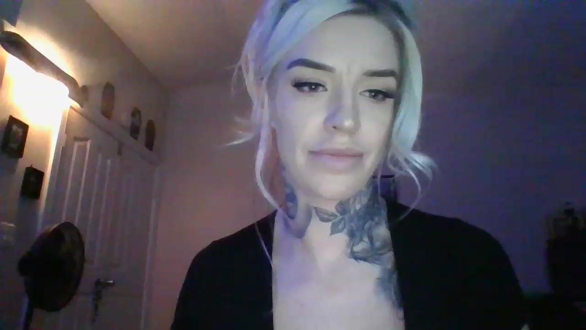 Gallery image thumbnail from Missgracexoco's myfreecams stream on, 12/06/2022, 24:25 image 11 of 20