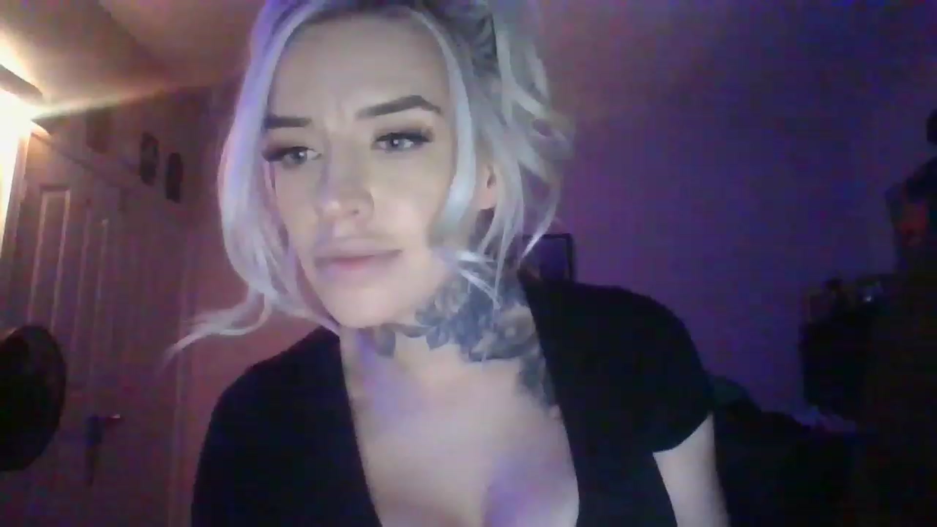 Gallery image thumbnail from Missgracexoco's myfreecams stream on, 12/06/2022, 24:47 image 16 of 20