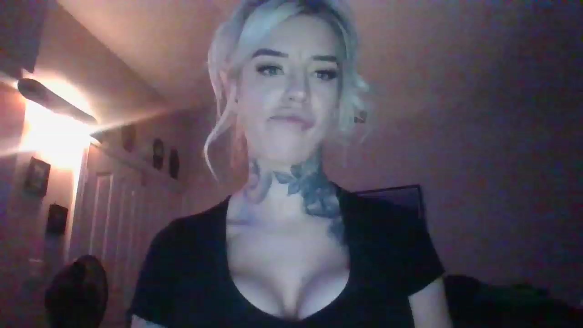 Gallery image thumbnail from Missgracexoco's myfreecams stream on, 12/06/2022, 24:47 image 3 of 20
