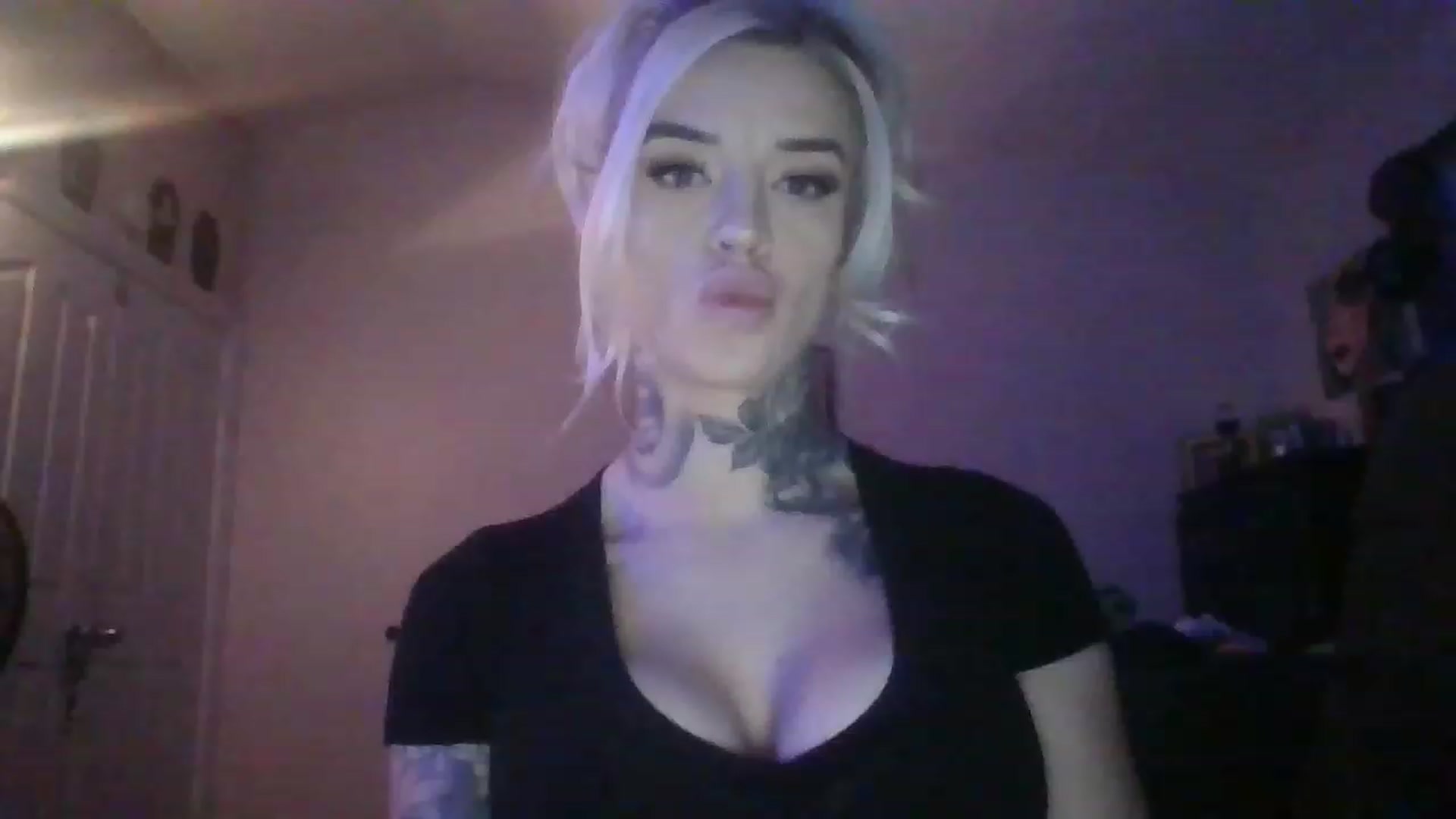Gallery image thumbnail from Missgracexoco's myfreecams stream on, 12/06/2022, 24:47 image 12 of 20