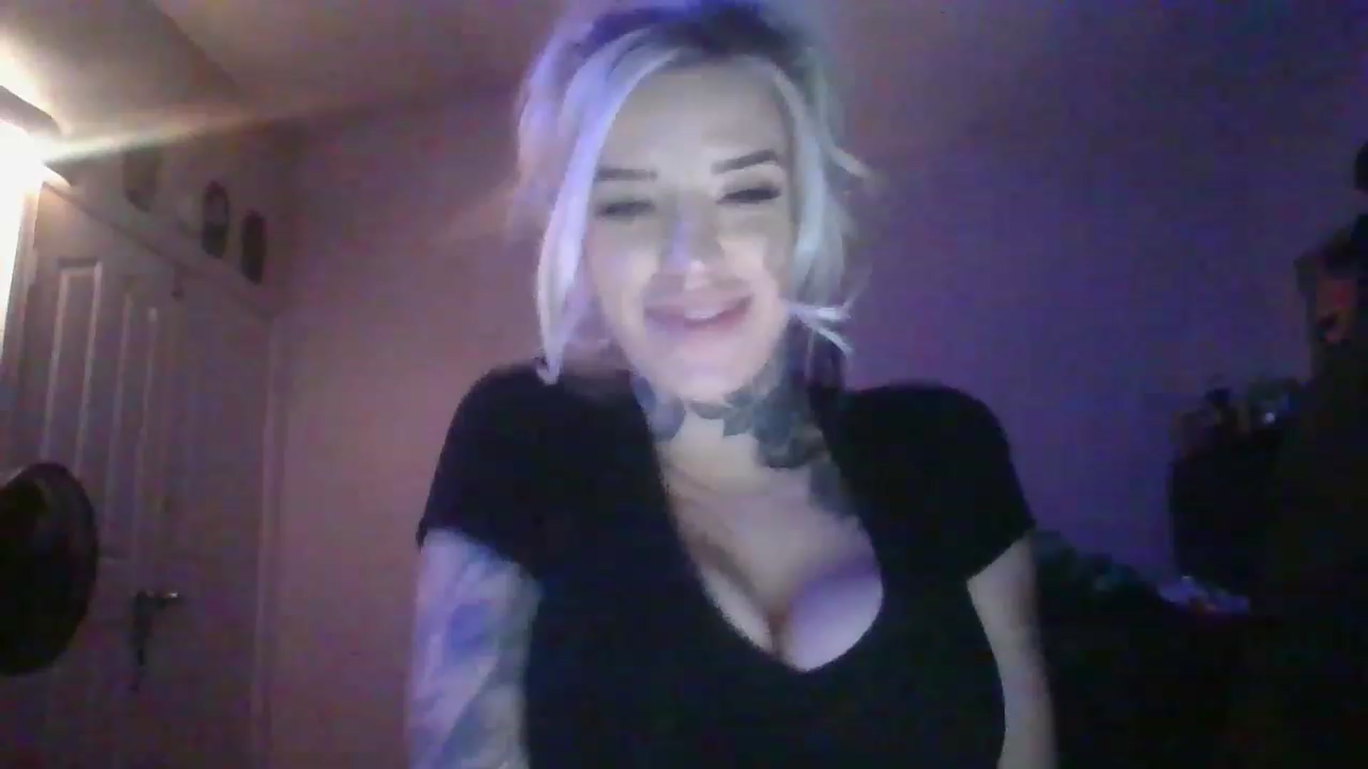 Gallery image thumbnail from Missgracexoco's myfreecams stream on, 12/06/2022, 24:47 image 18 of 20