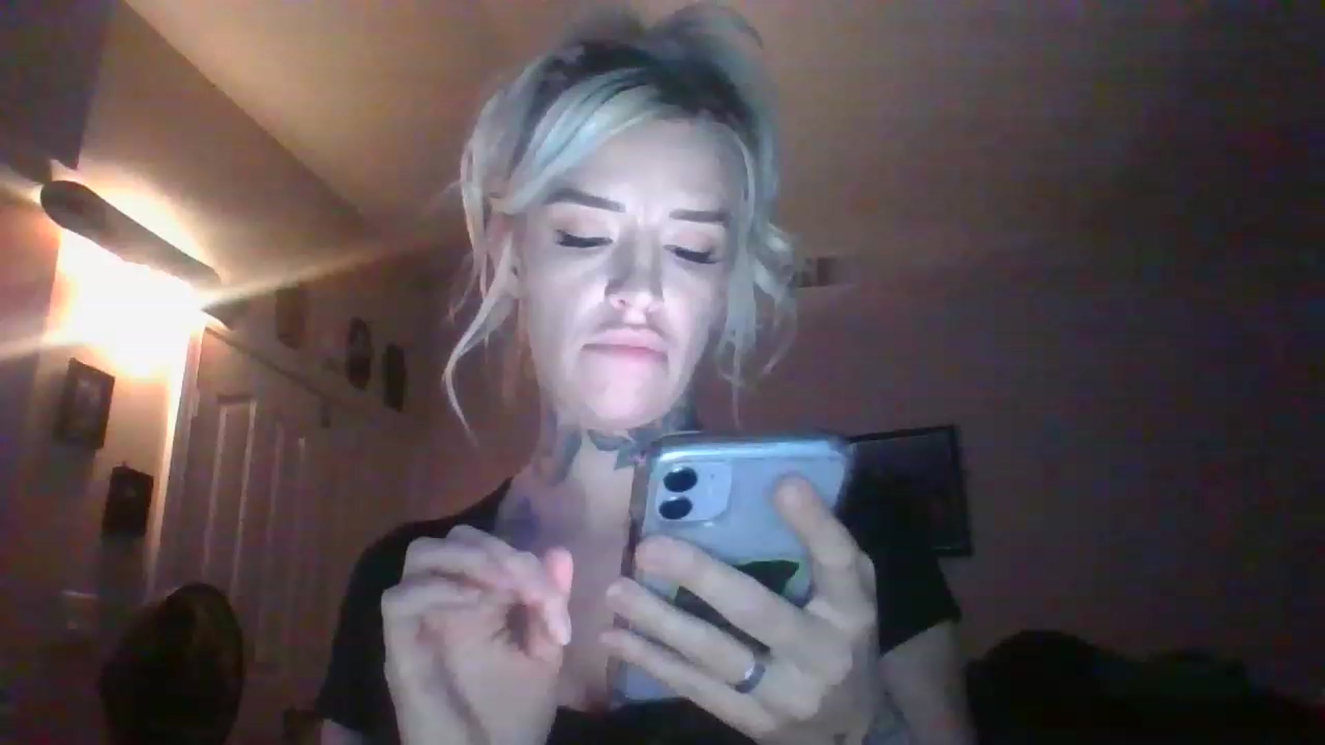 Gallery image thumbnail from Missgracexoco's myfreecams stream on, 12/06/2022, 24:47 image 4 of 20
