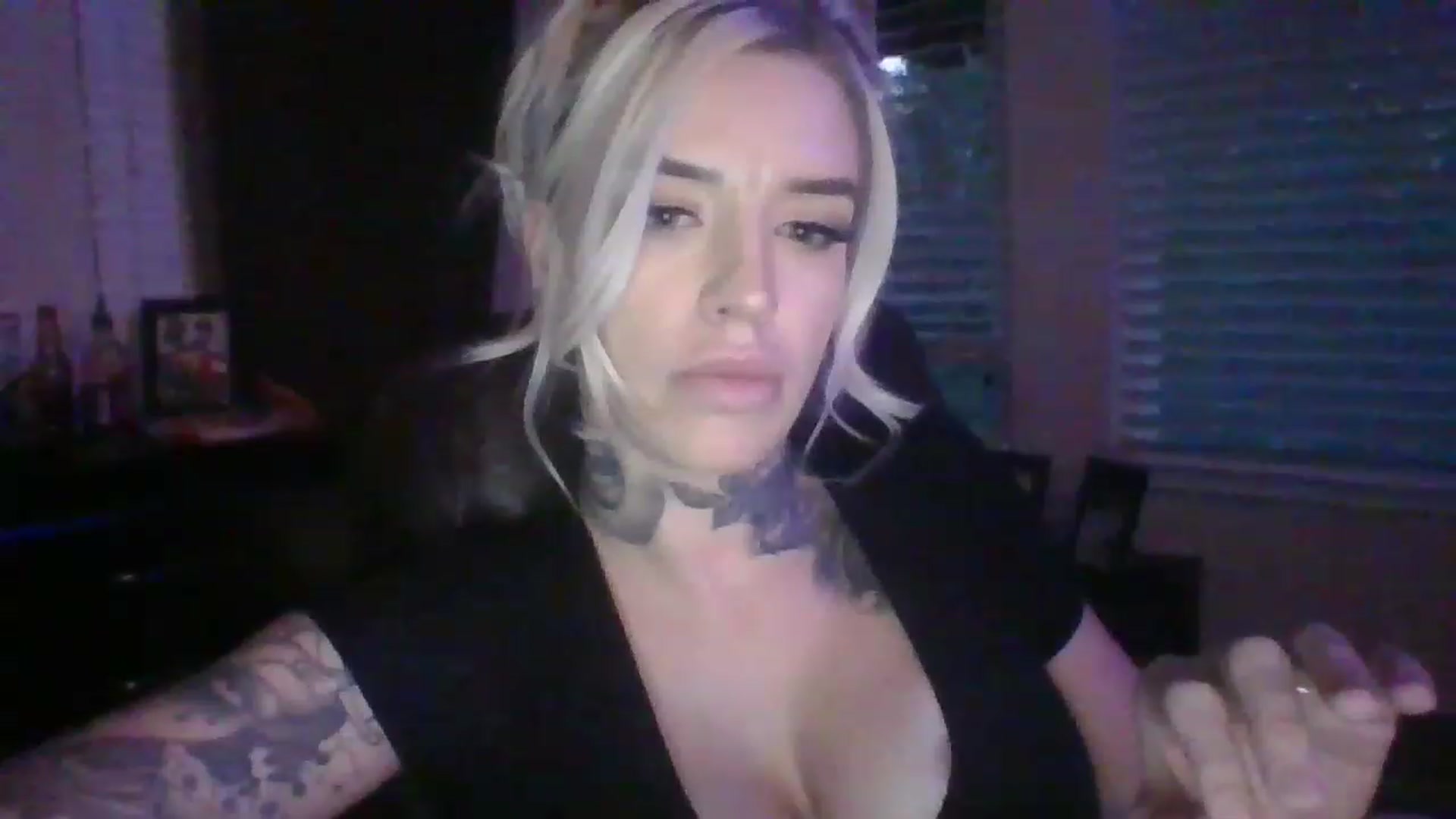 Gallery image thumbnail from Missgracexoco's myfreecams stream on, 12/06/2022, 01:01 image 14 of 20