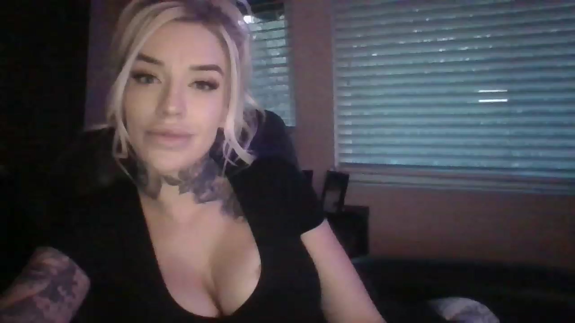 Gallery image thumbnail from Missgracexoco's myfreecams stream on, 12/06/2022, 01:01 image 1 of 20