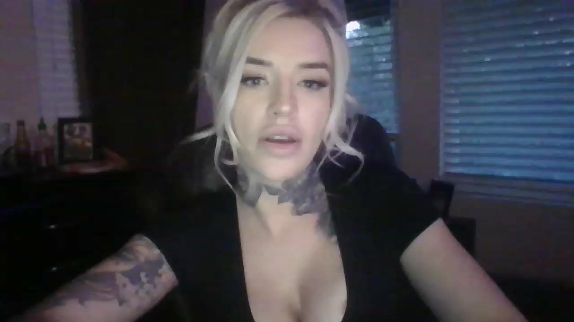 Gallery image thumbnail from Missgracexoco's myfreecams stream on, 12/06/2022, 01:01 image 4 of 20