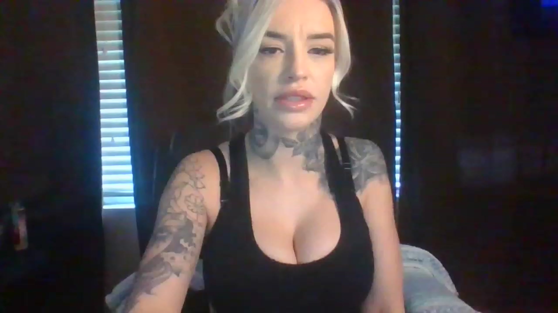 Gallery image thumbnail from Missgracexoco's myfreecams stream on, 12/12/2022, 18:28 image 6 of 20