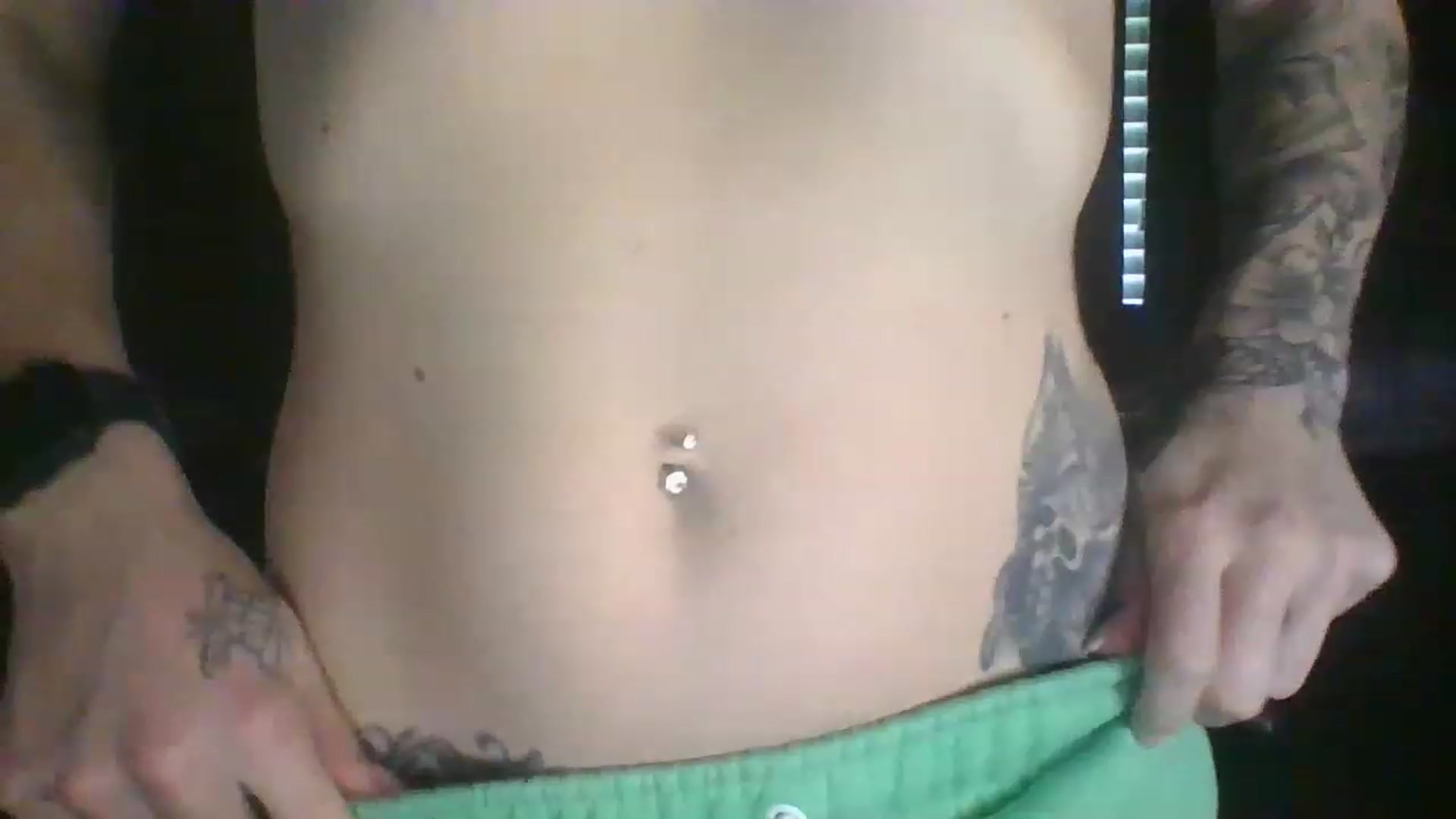 Gallery image thumbnail from Missgracexoco's myfreecams stream on, 12/12/2022, 21:00 image 17 of 20