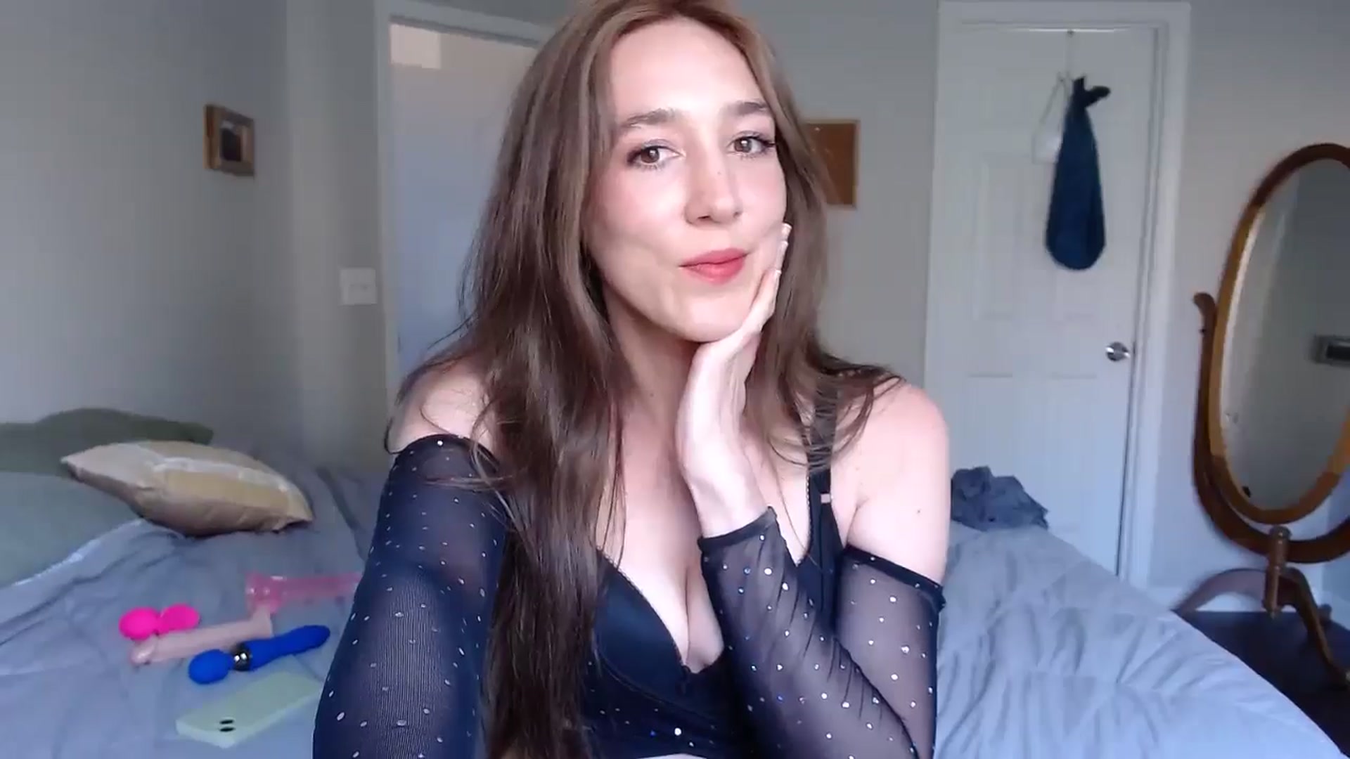 Gallery image thumbnail from Misshoney222's myfreecams stream on, 07/14/2025, 19:36 image 3 of 20