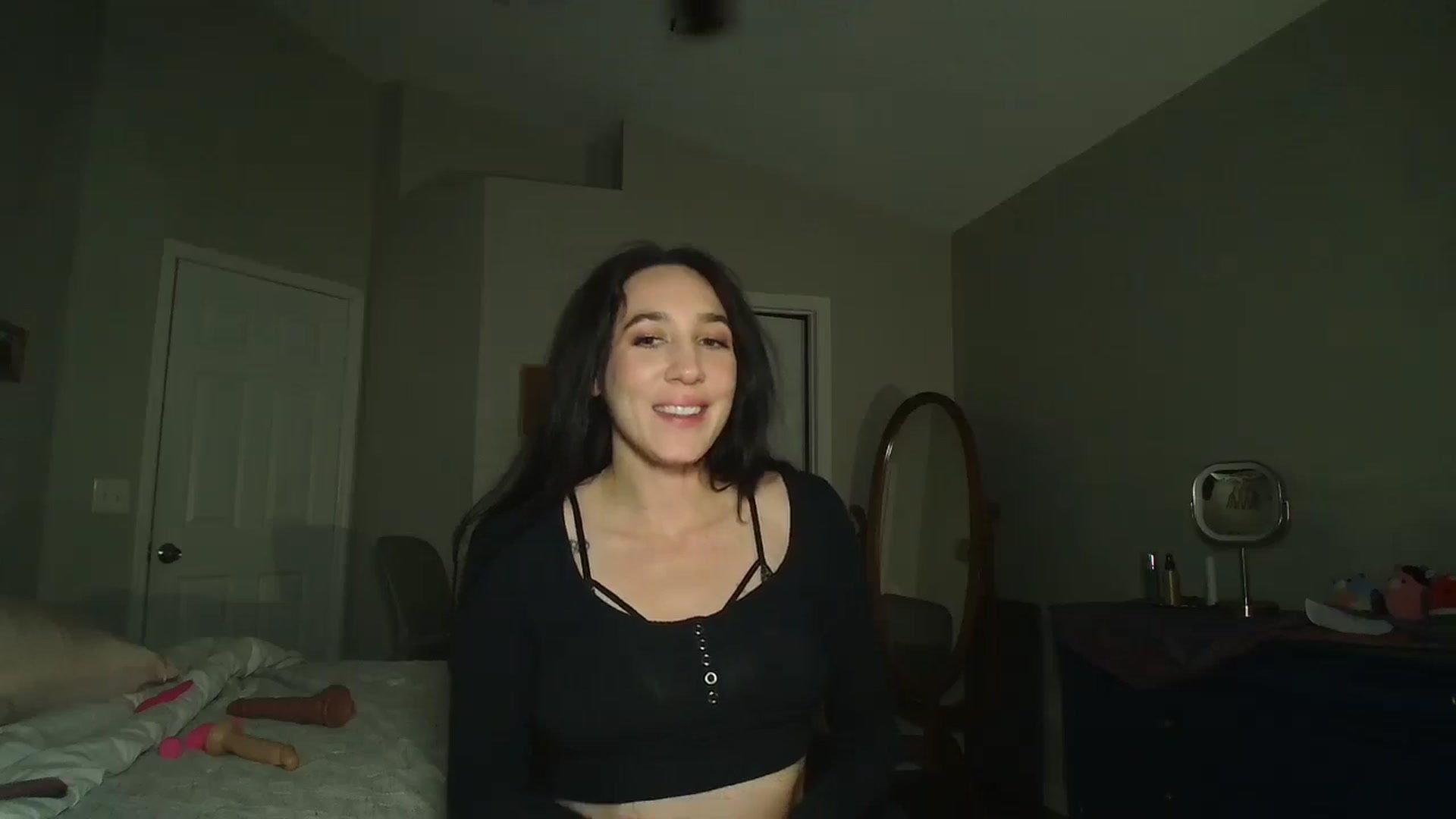 Gallery image thumbnail from Misshoney222's myfreecams stream on, 10/15/2025, 07:46 image 15 of 20