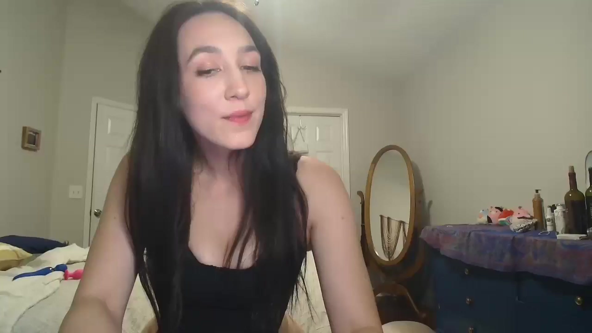 Gallery image thumbnail from Misshoney222's myfreecams stream on, 11/16/2025, 02:22 image 6 of 20