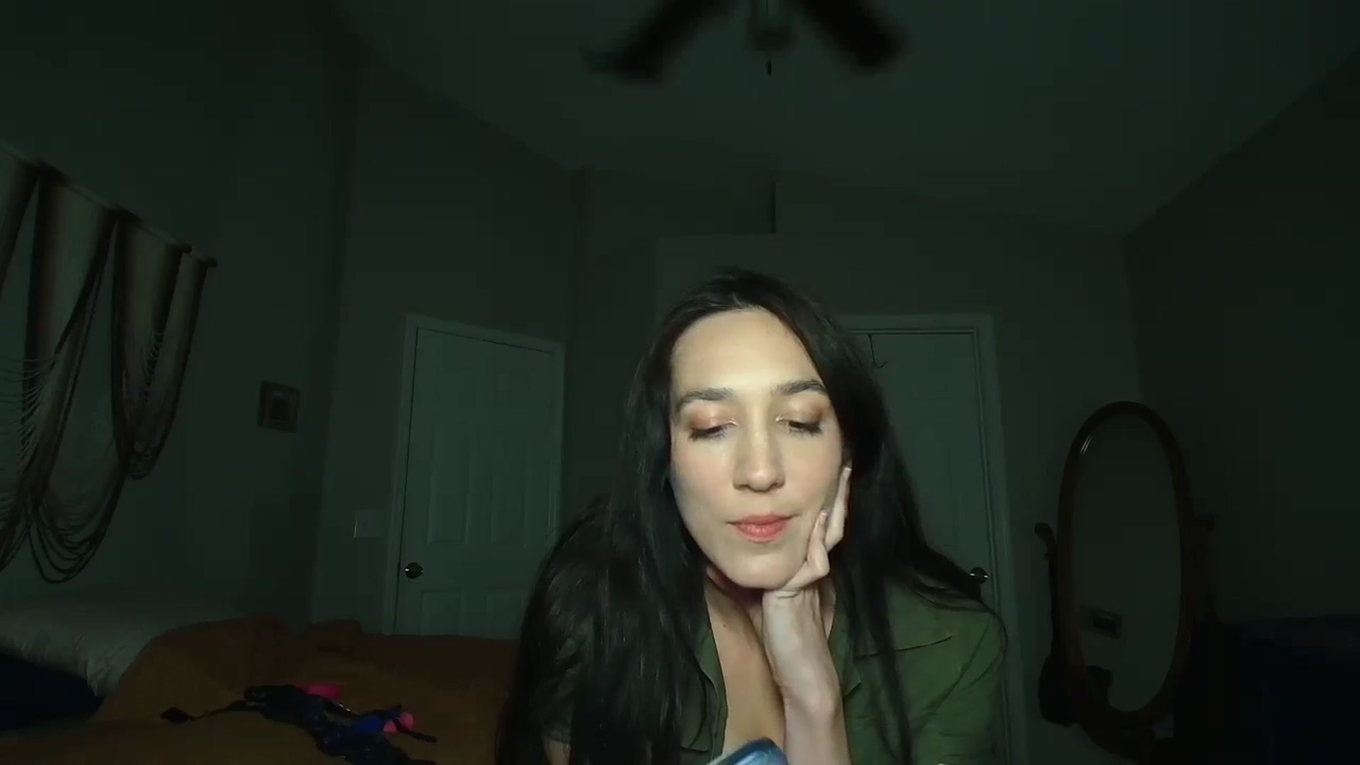 Gallery image thumbnail from Misshoney222's myfreecams stream on, 11/18/2025, 04:11 image 10 of 20