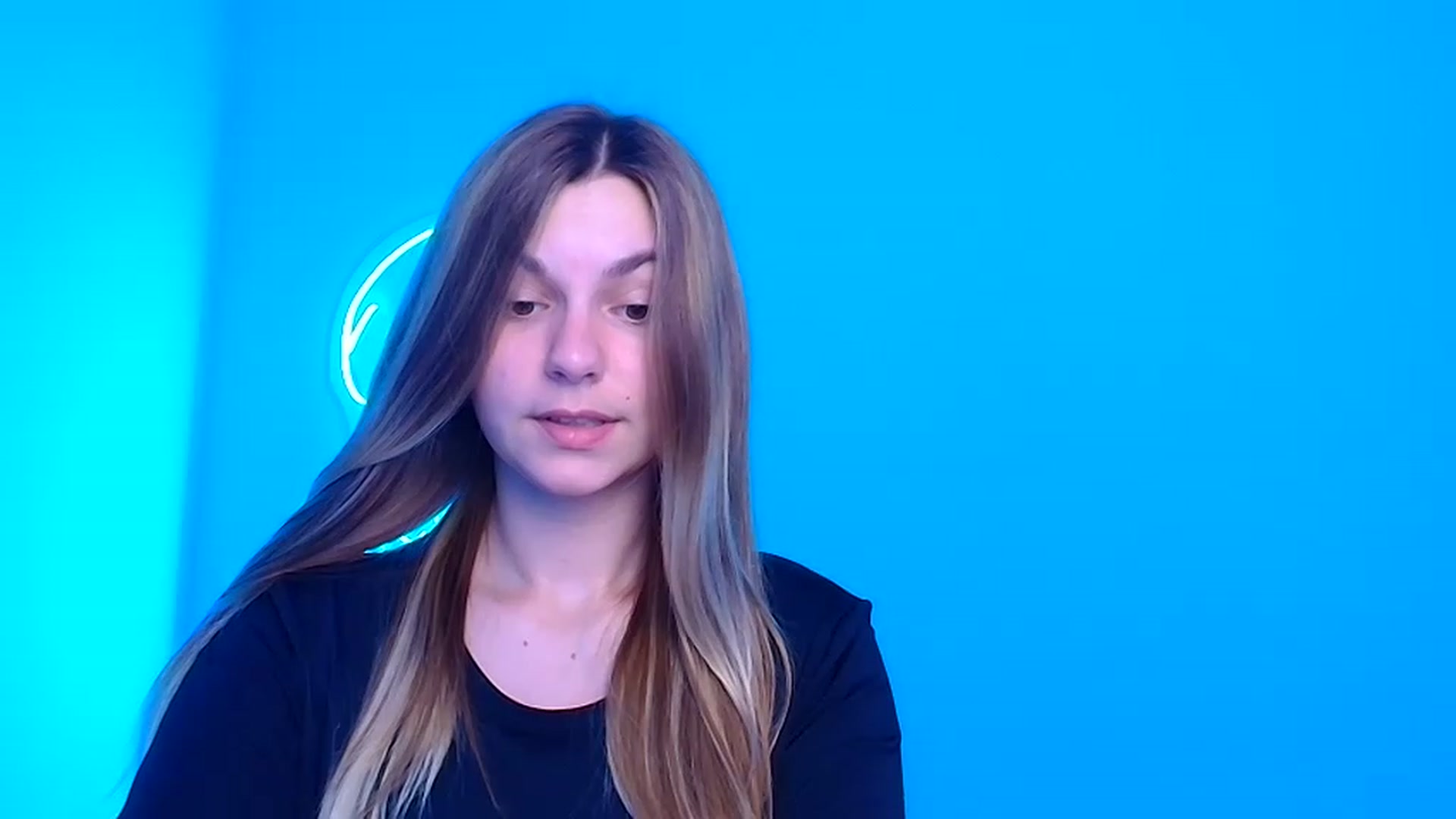 Gallery image thumbnail from Missi_More's myfreecams stream on, 06/18/2023, 20:27 image 6 of 20