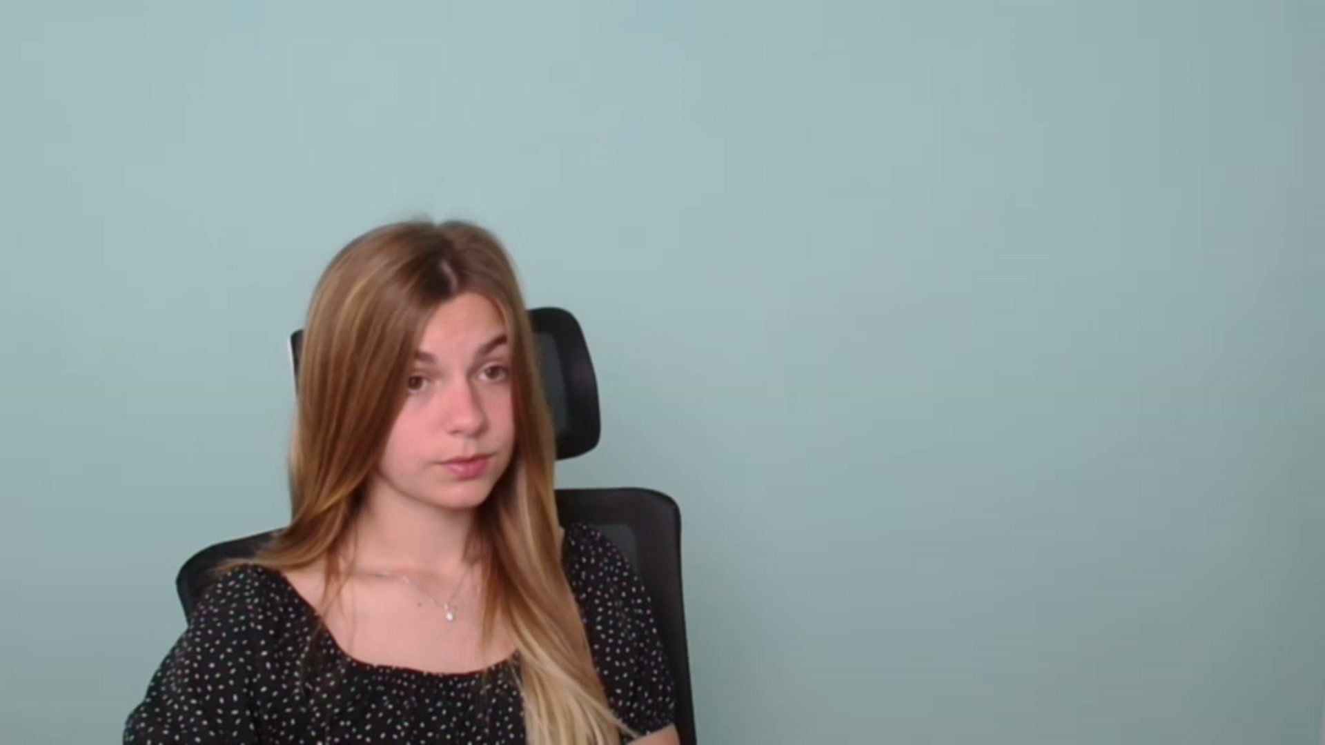 Gallery image thumbnail from Missi_More's myfreecams stream on, 07/17/2023, 06:23 image 9 of 20