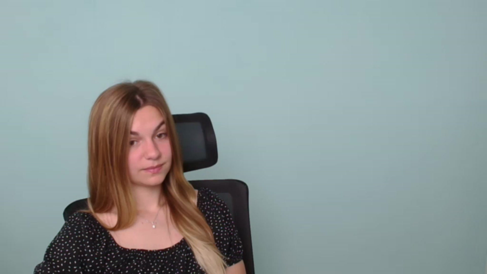 Gallery image thumbnail from Missi_More's myfreecams stream on, 07/17/2023, 06:23 image 3 of 20