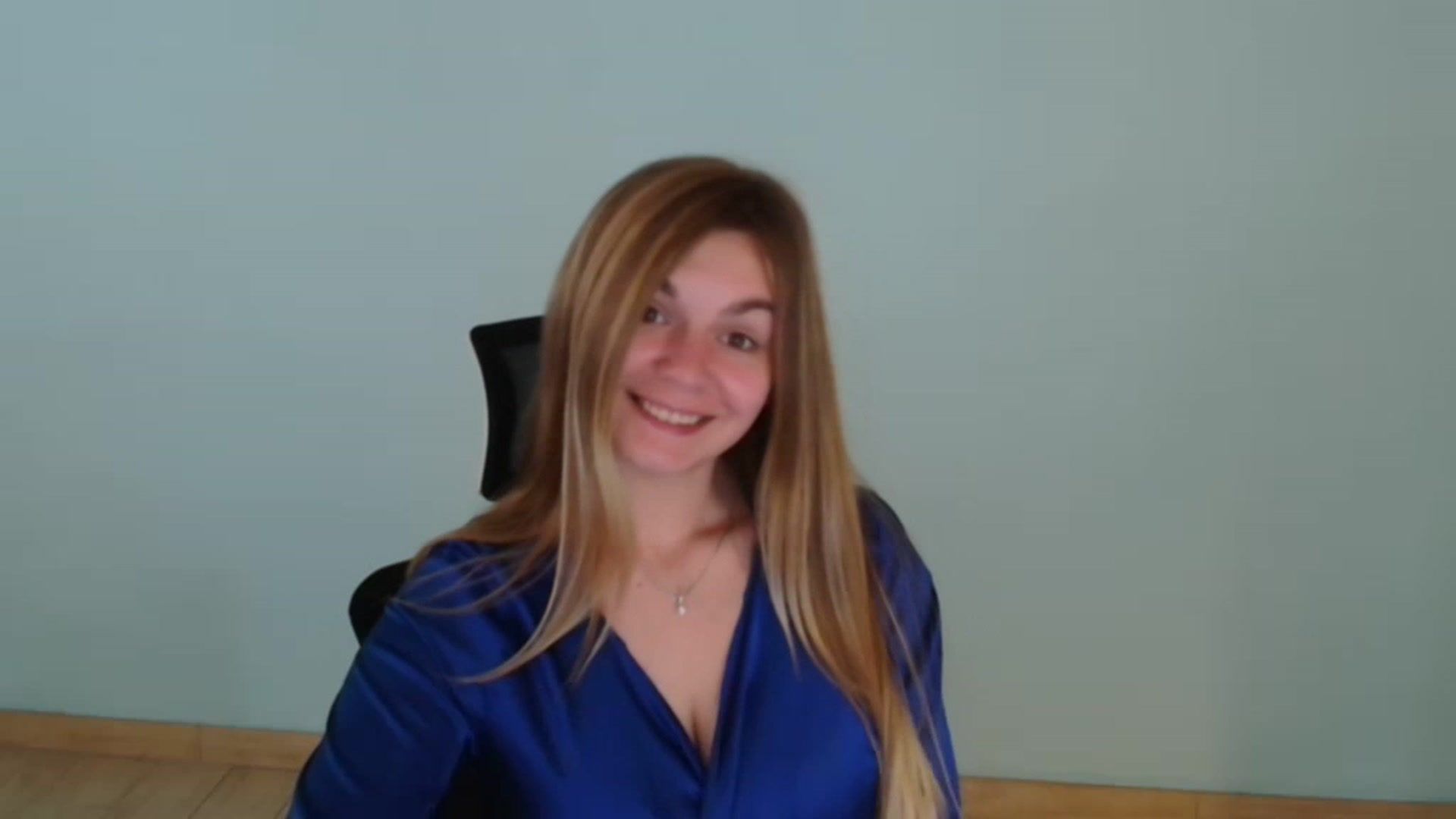 Gallery image thumbnail from Missi_More's myfreecams stream on, 07/18/2023, 08:10 image 10 of 20