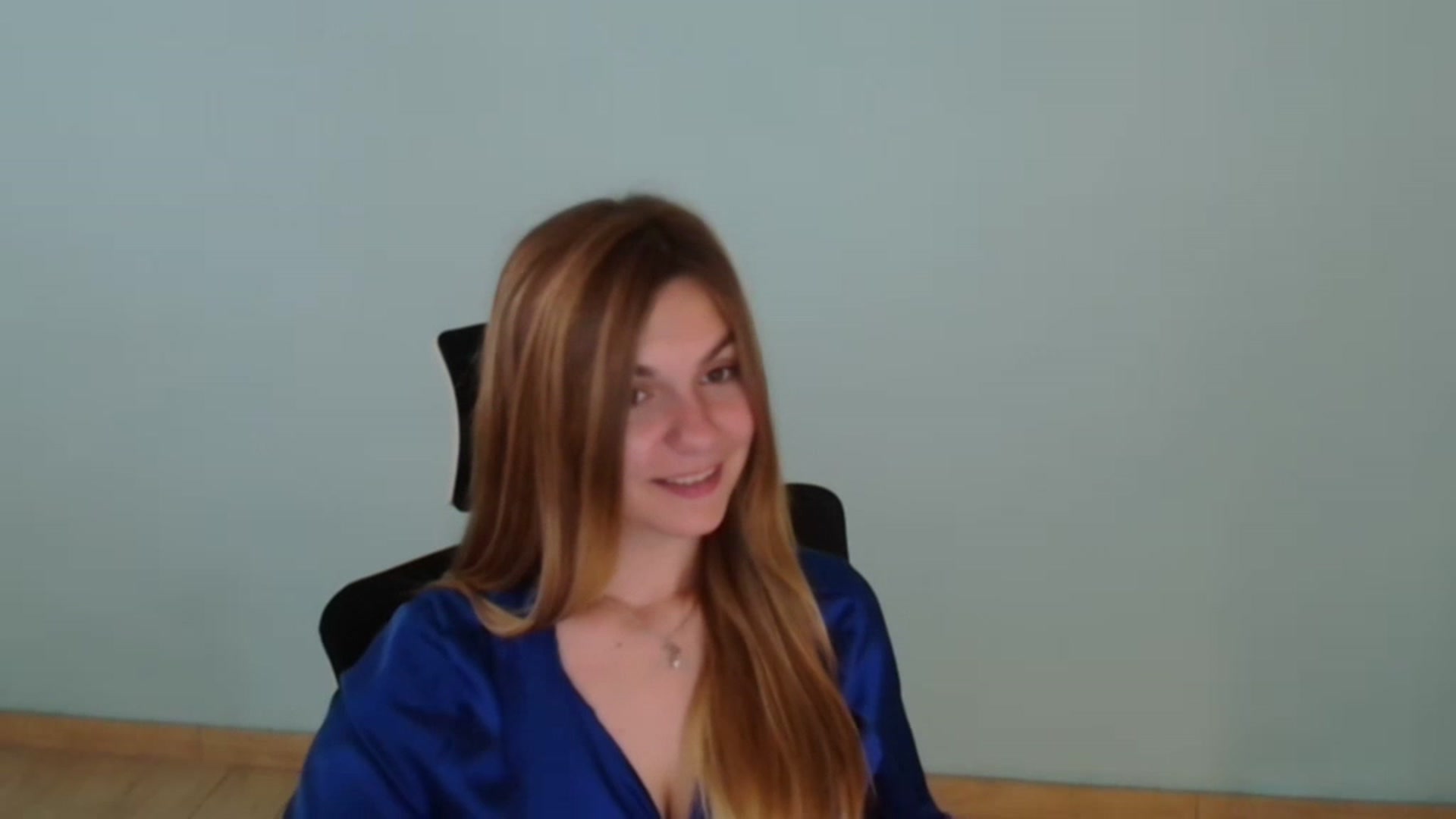 Gallery image thumbnail from Missi_More's myfreecams stream on, 07/18/2023, 08:10 image 18 of 20