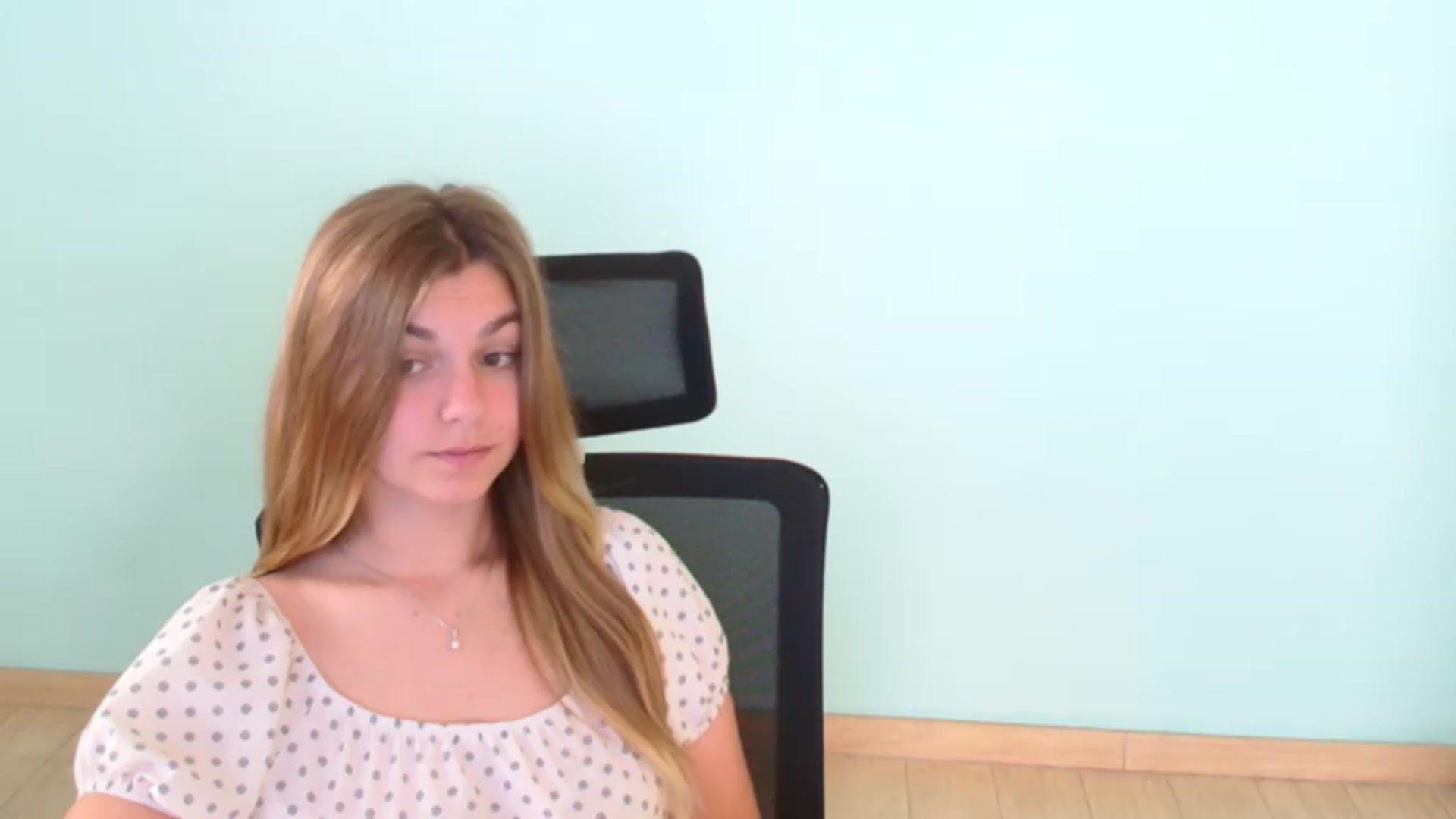 Gallery image thumbnail from Missi_More's myfreecams stream on, 07/19/2023, 07:20 image 20 of 20