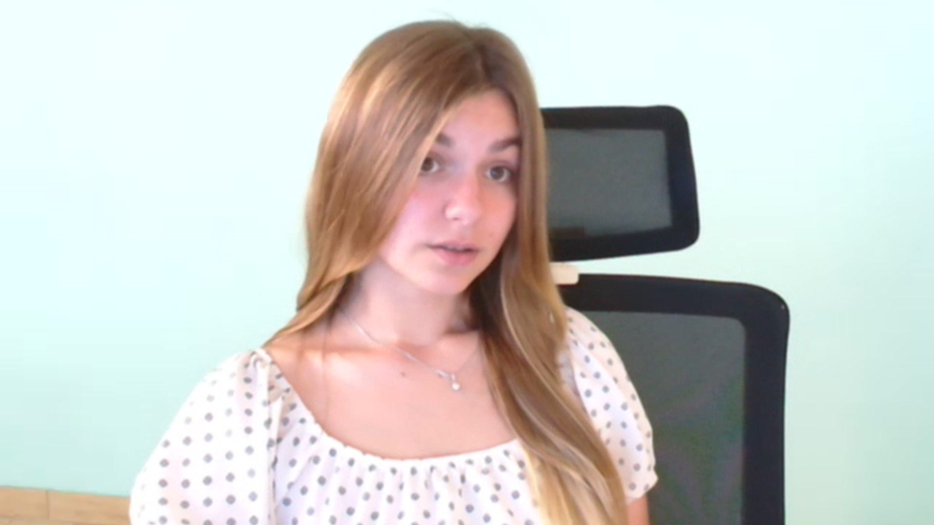 Gallery image thumbnail from Missi_More's myfreecams stream on, 07/21/2023, 07:59 image 12 of 20