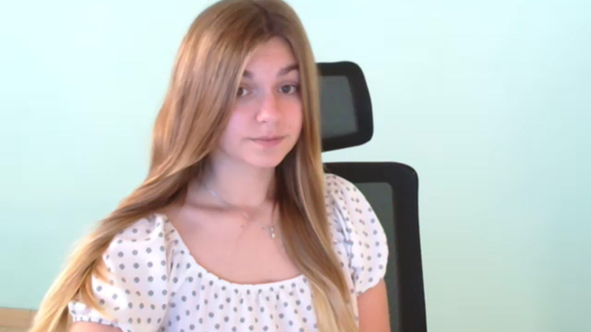 Gallery image thumbnail from Missi_More's myfreecams stream on, 07/21/2023, 07:59 image 7 of 20